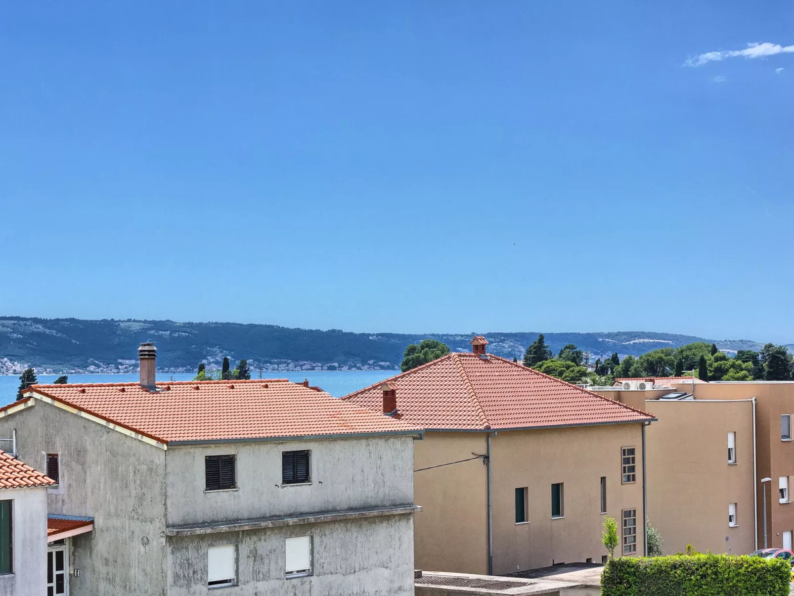 Sonnenuntergang "Wohnung K. Lukšić"-Buiten