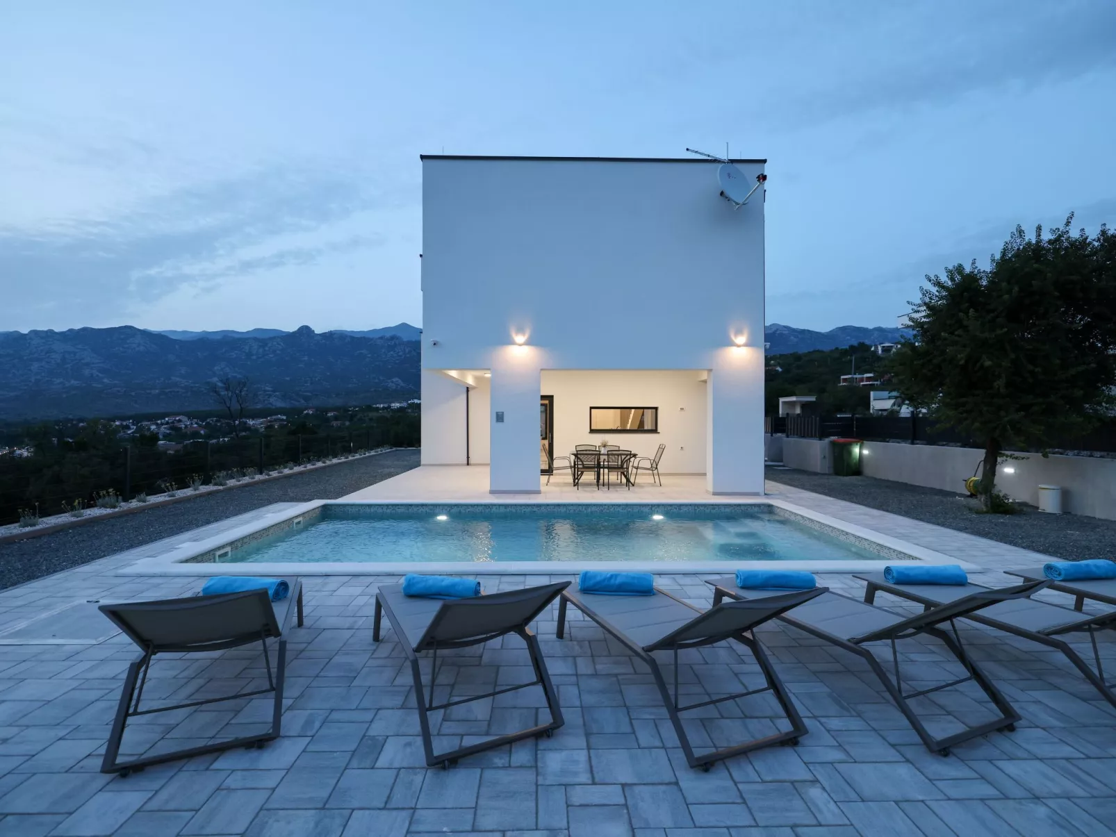 Villa Stellante mit privatem Pool und Meerblick-Buiten