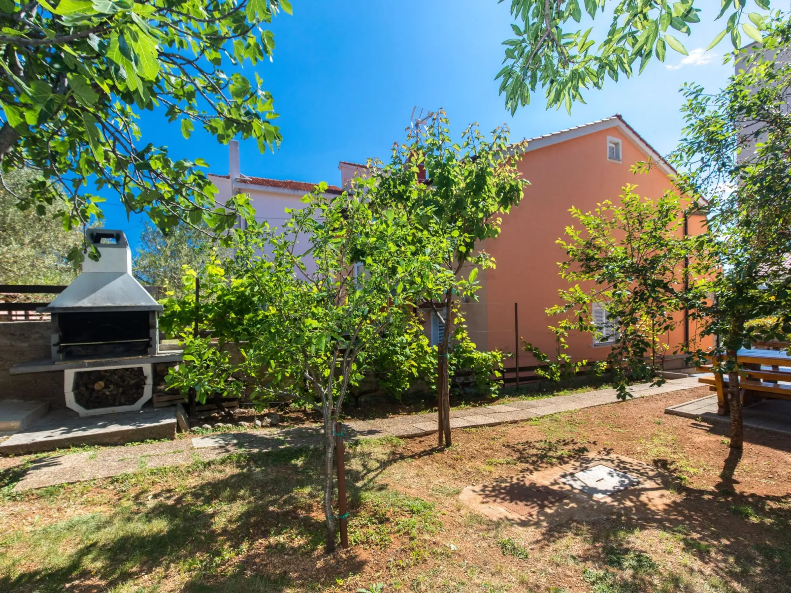 "Apartman Nikola"-Buiten