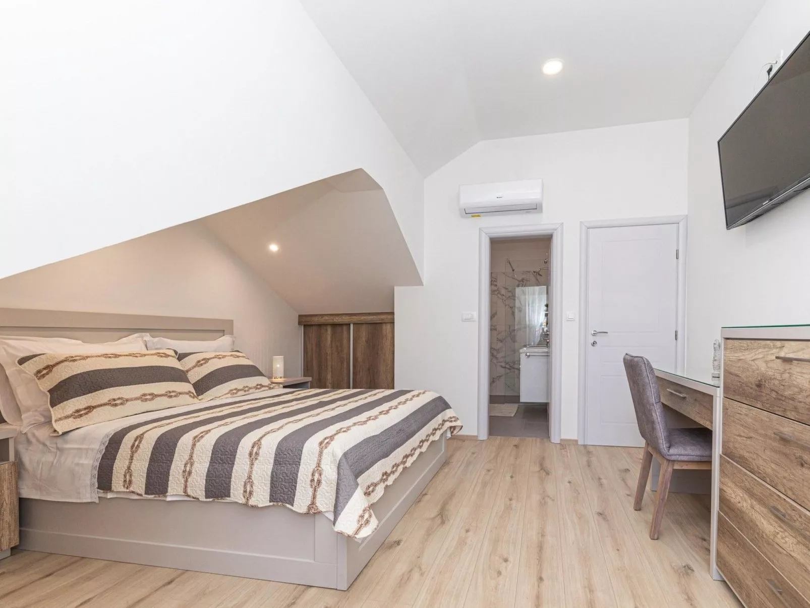 Steinvilla am Strand Nina - EOS CROATIA-Binnen