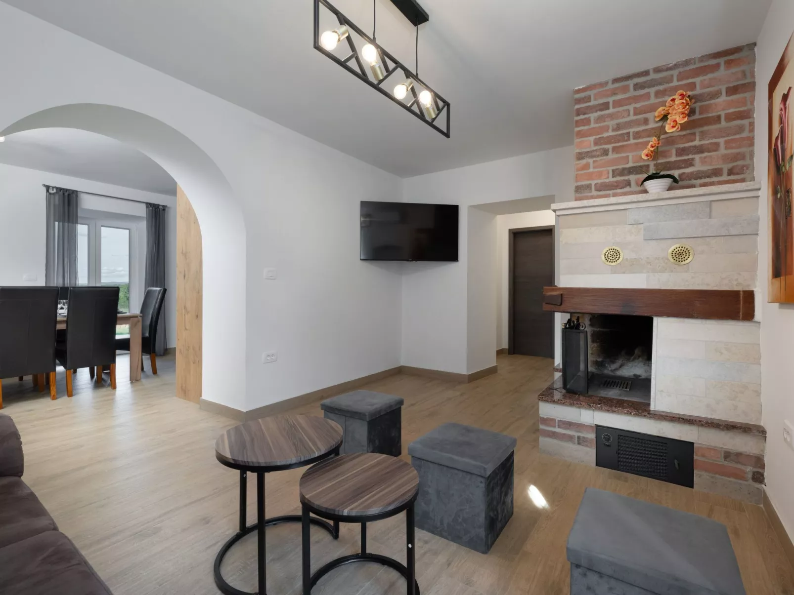 Villa "Francesca" mit Garten, Grill und Pool-Binnen