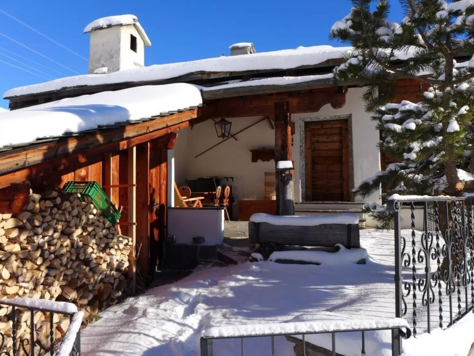 Chalet 'Casa Muraun' mit Bergblick-Buiten