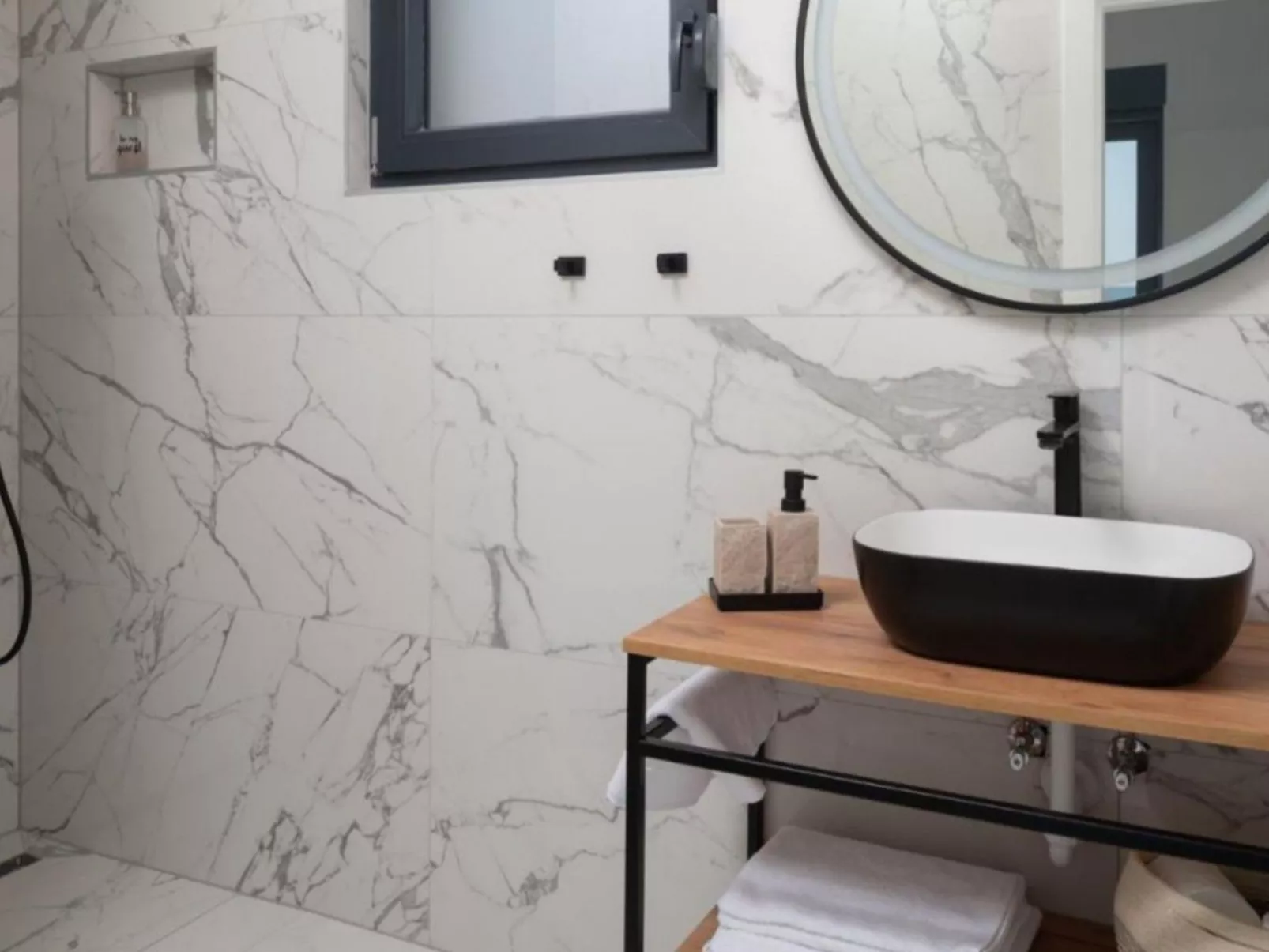 Villa Julian mit beheiztem Pool-Image-tags.info