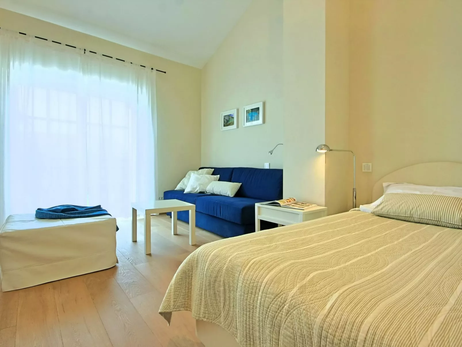 Luxus "Villa Mirna" mit Tennisplatz-Binnen