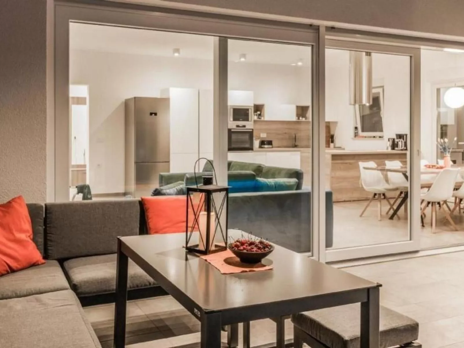 Villa Sanivaro mit beheiztem Pool und Whirlpool-Binnen