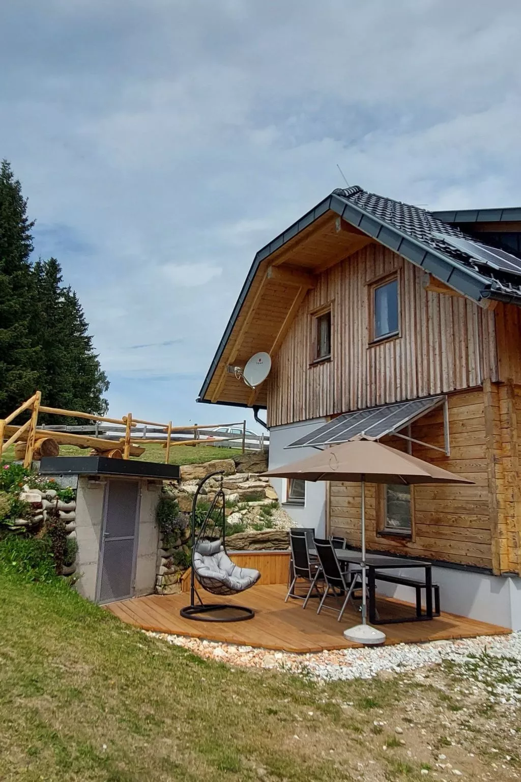 Zirbenholzalmhütte mit fantastischem Ausblick