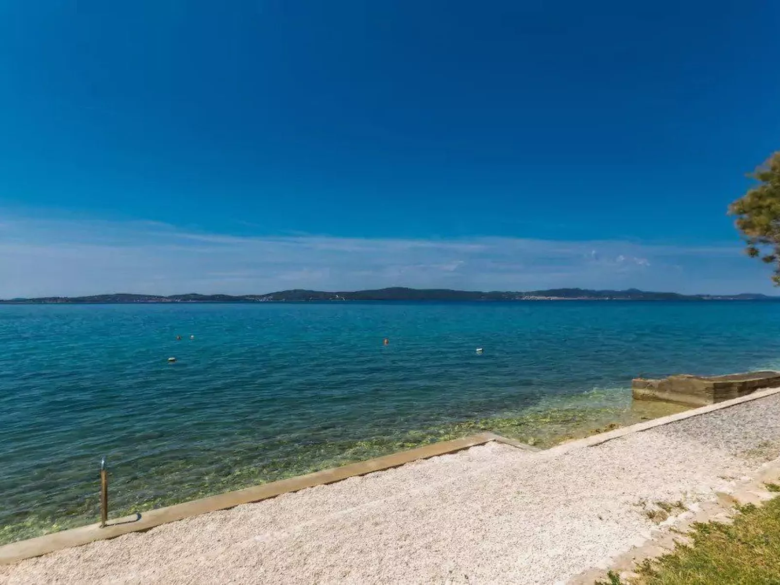 Wohnung mit Blick auf das Wasser-Buiten