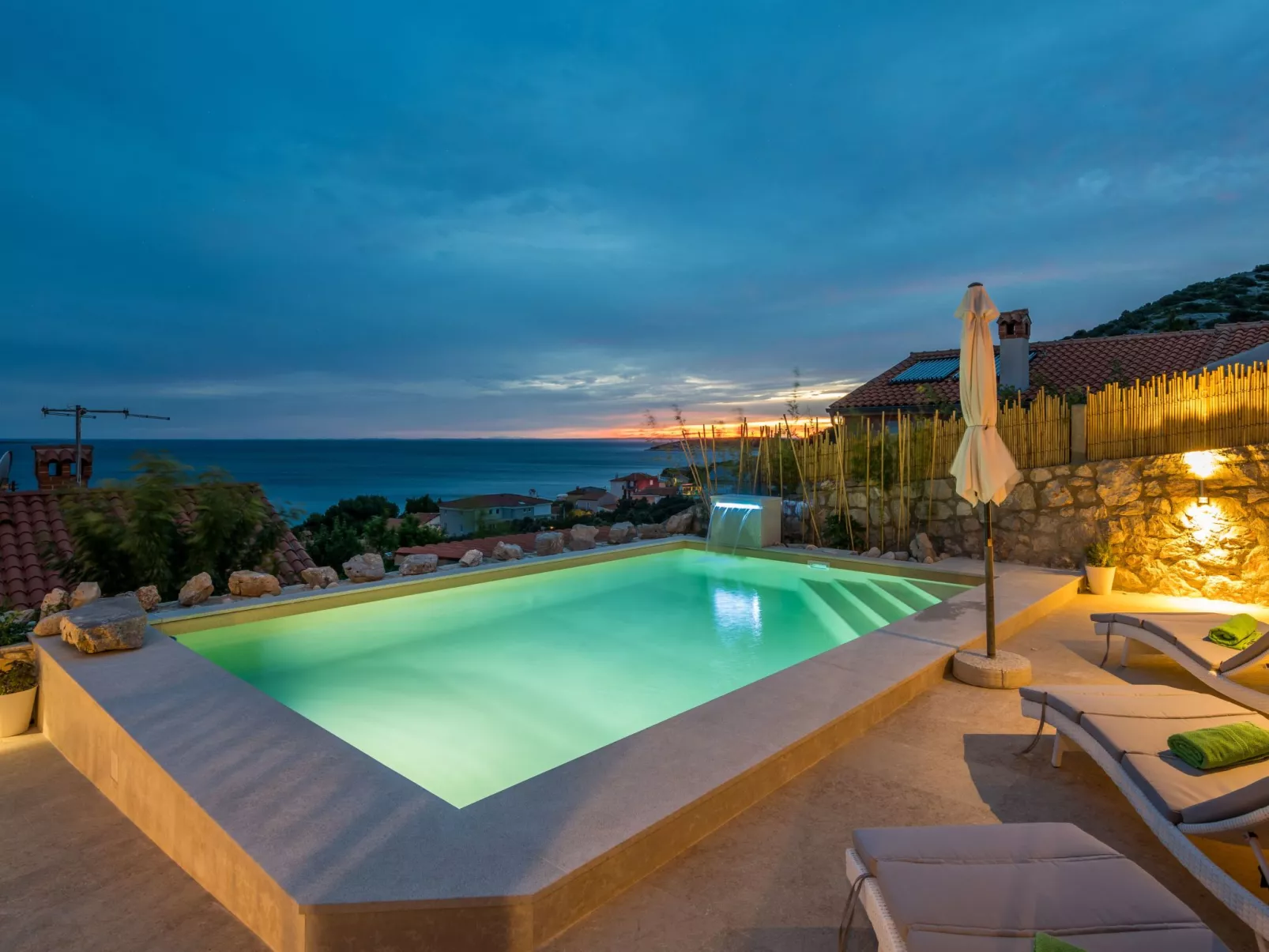 Exklusive und stilvolle Meerblick-Inselvilla-Image-tags.info