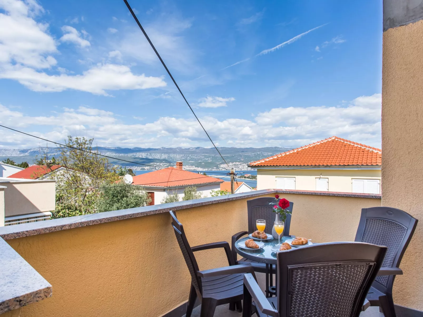 Gästezimmer Tina 6-Buiten