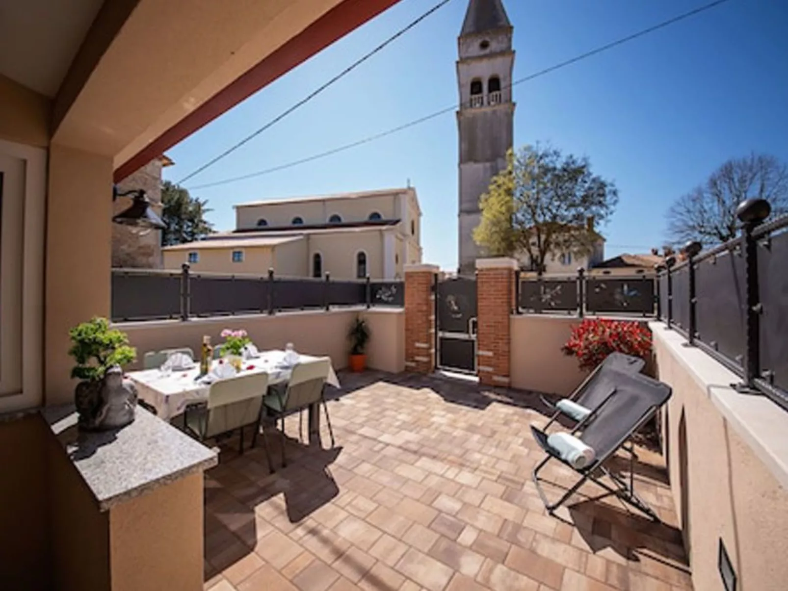 Mit Whirlpool und Sauna, in Kastelir-Buiten