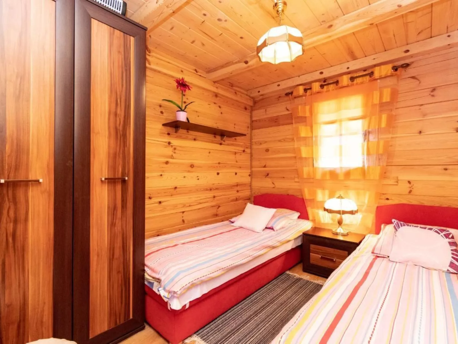 Haus in Gmina Postomino mit Garten und Terrasse-Binnen