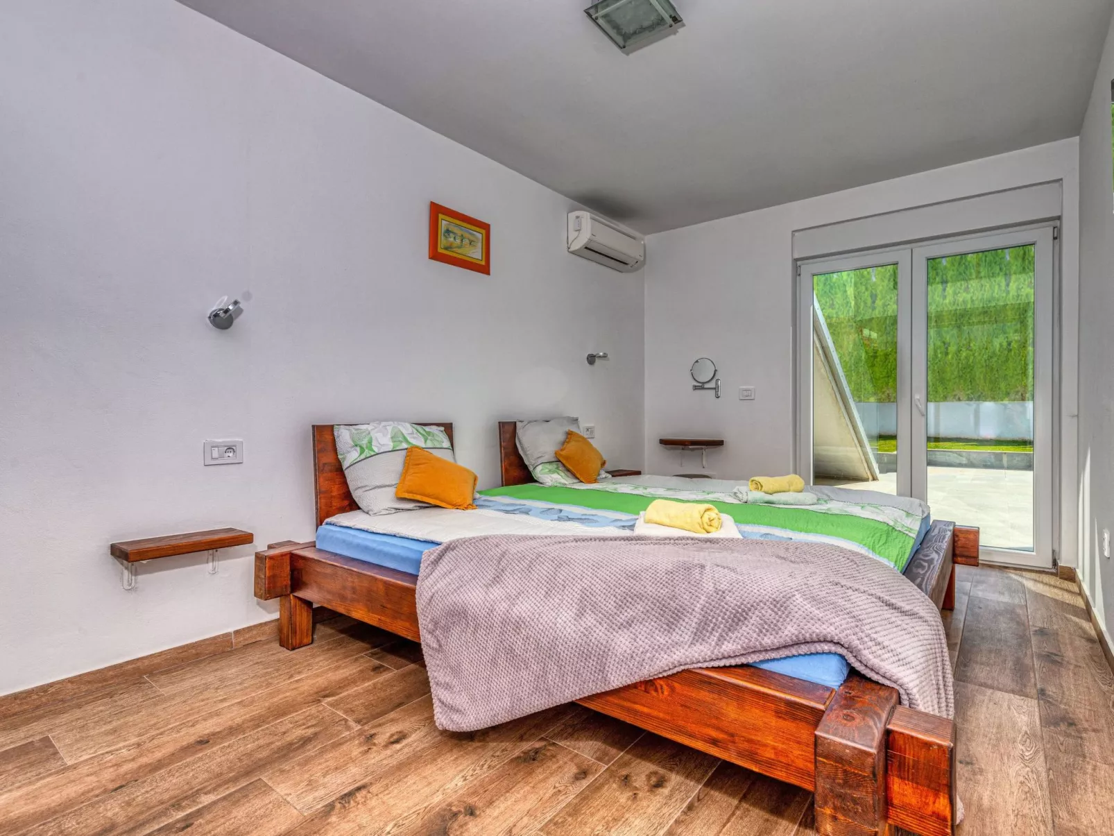 Leon's Holiday Homes-Binnen