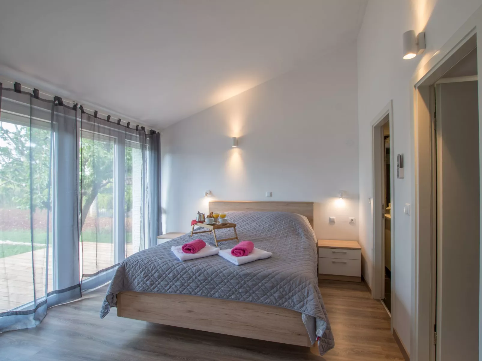 Für 10 Personen und 2 Kinder in Juricani, Istrien (Istrische Riviera)-Binnen