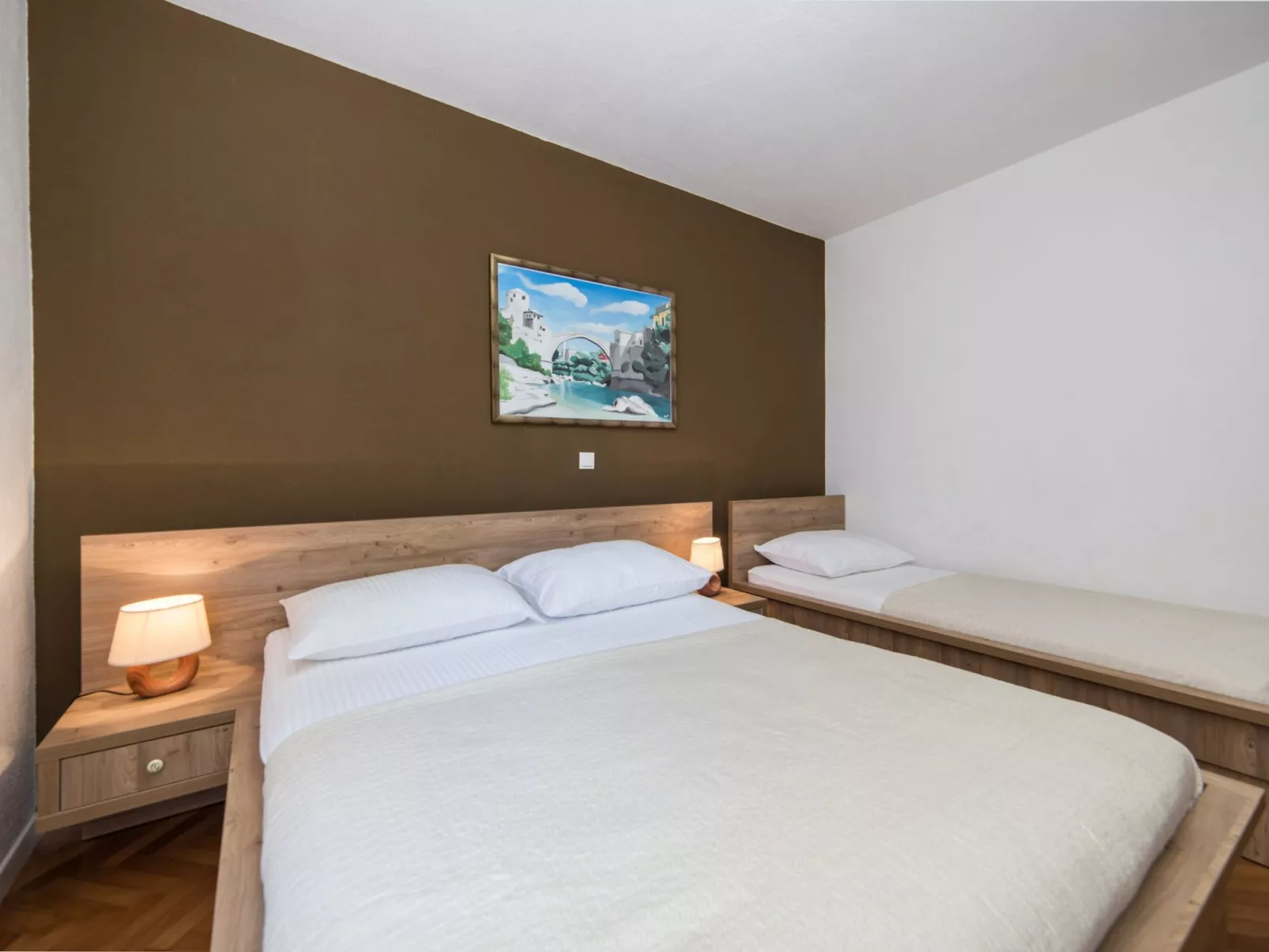 ★Terrasse ★FreieParkplätze ★Nähe Zentrum Dolore- A1-Binnen