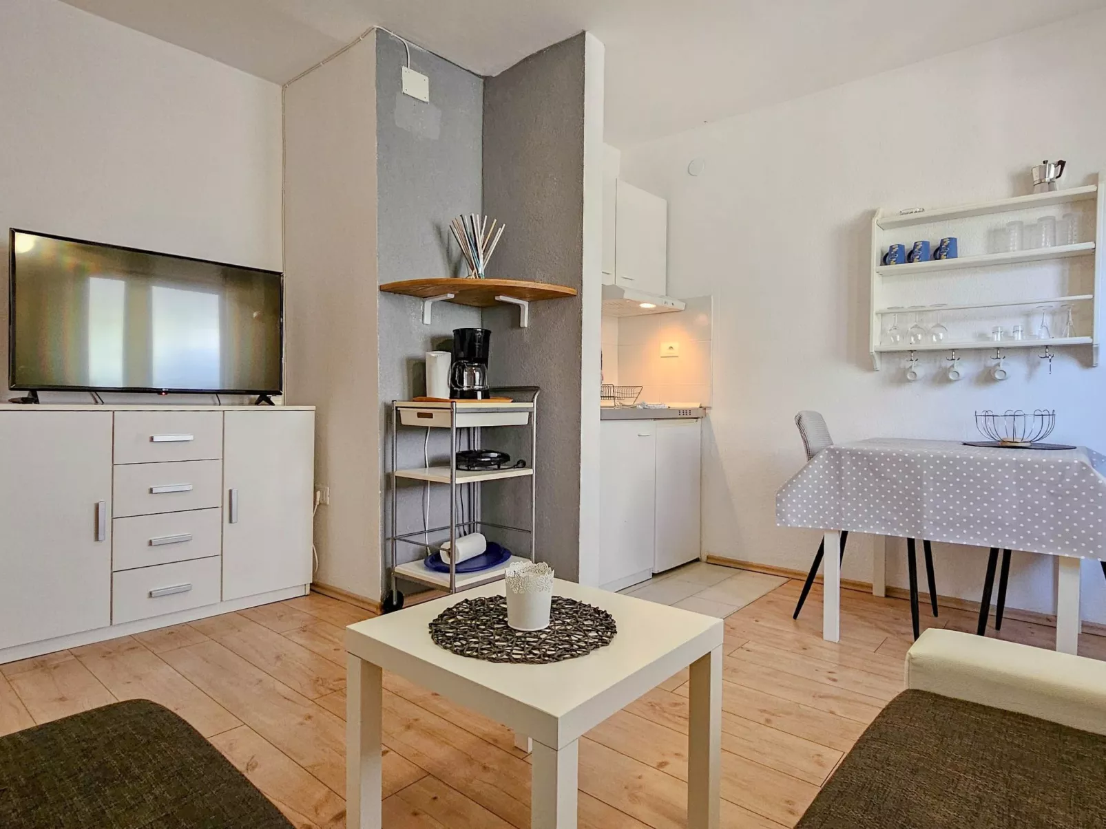 Für 3 Personen ca. 30 m&sup2; in Novigrad, Adriaküste Kroatien (Westküste von I