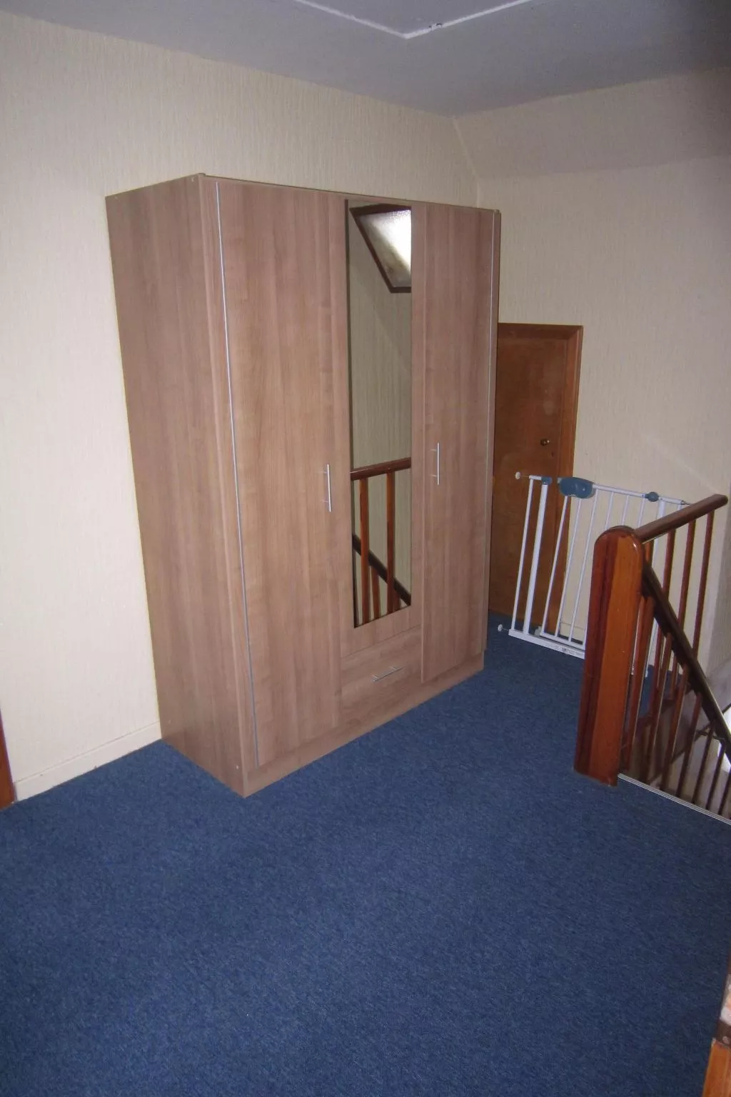 Mit Garten und Terrasse-Binnen