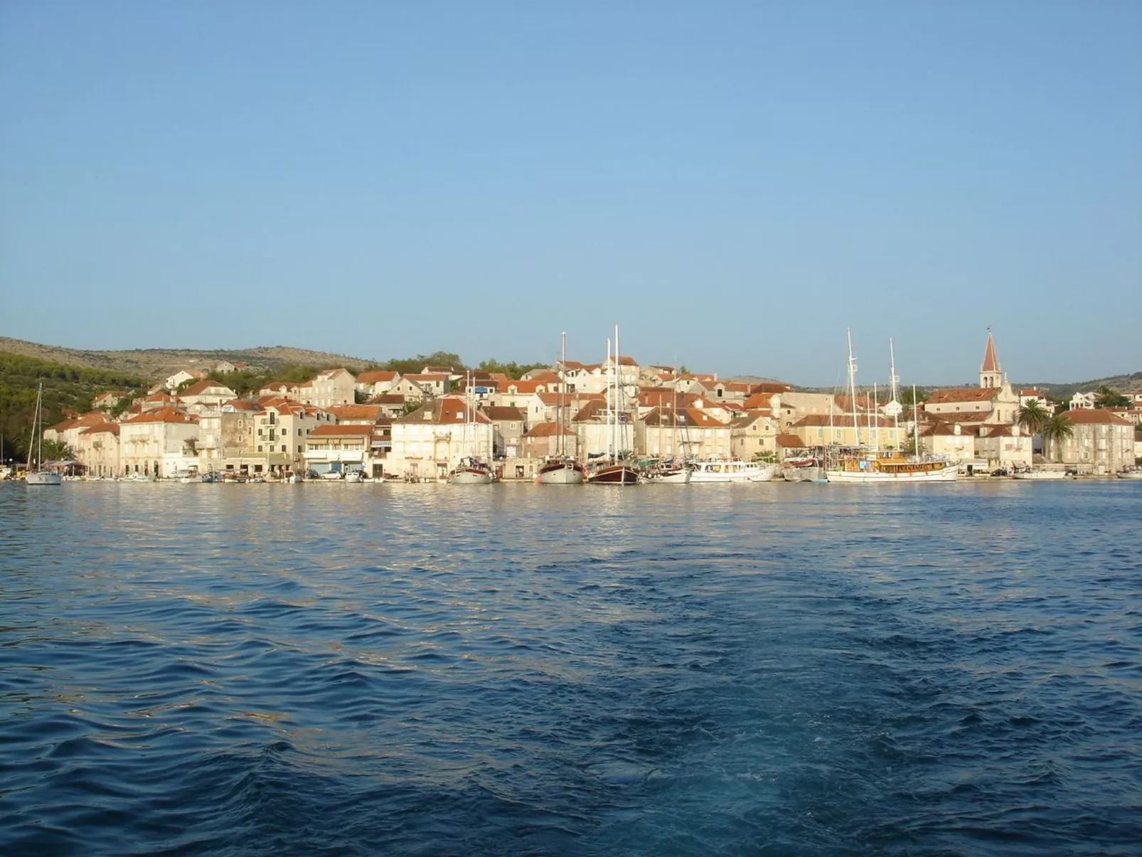 "Lile" mit Blick auf das Wasser-Image-tags.info