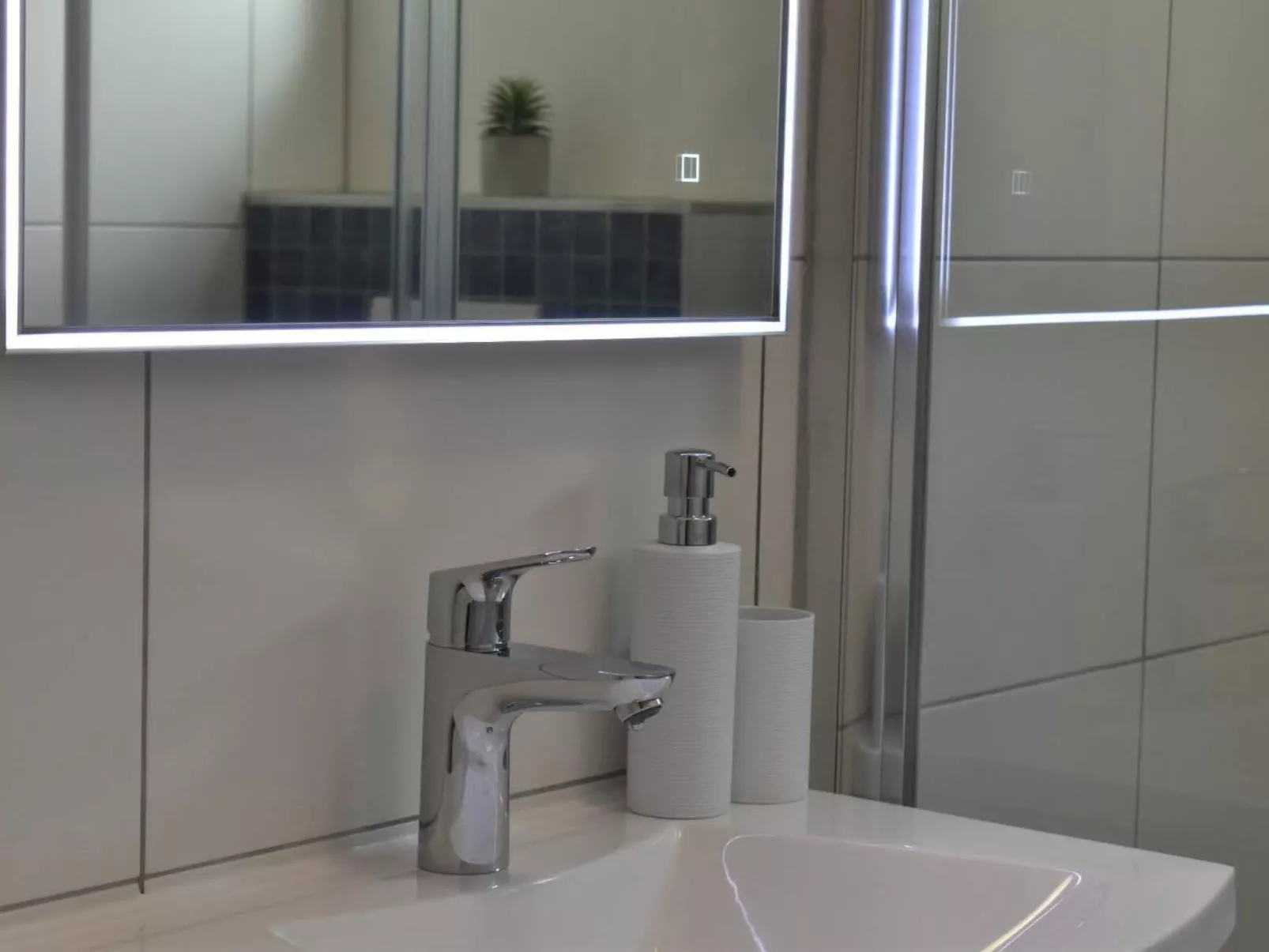 Für 8 Personen ca. 120 m&sup2; in Dubrava, Dalmatien (Gespanschaft Split-Dalmat-Binnen