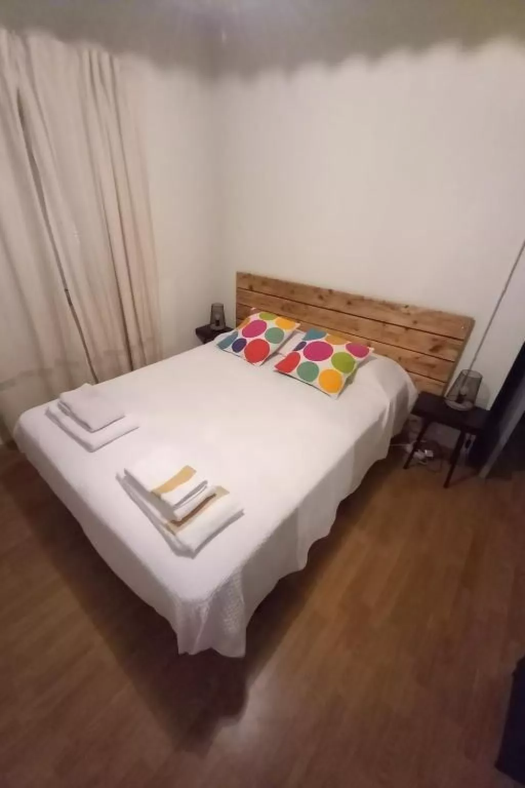 Weißes Haus in Douro Weinberge