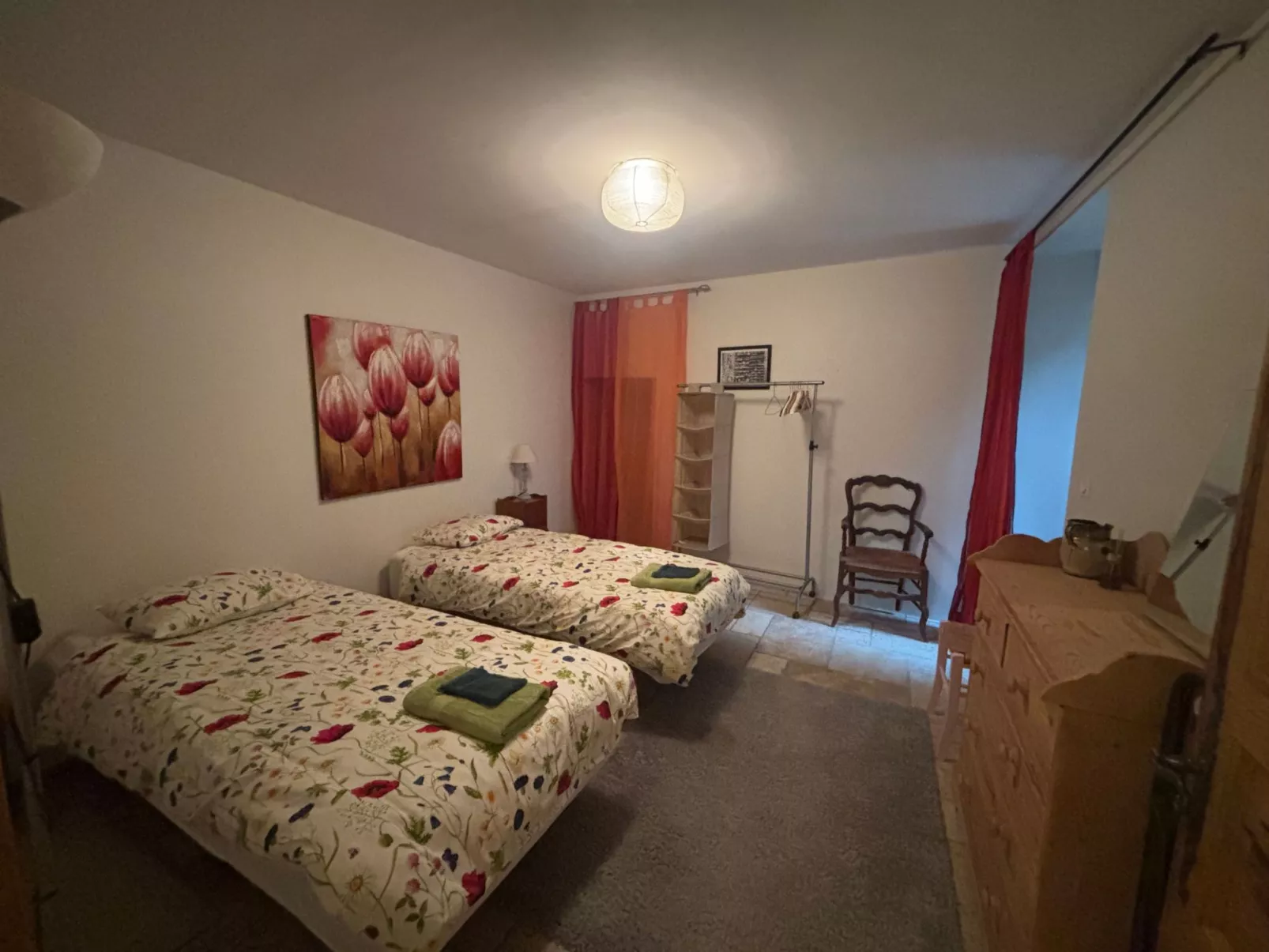 Dorfhaus in provencal mit Pool-Binnen