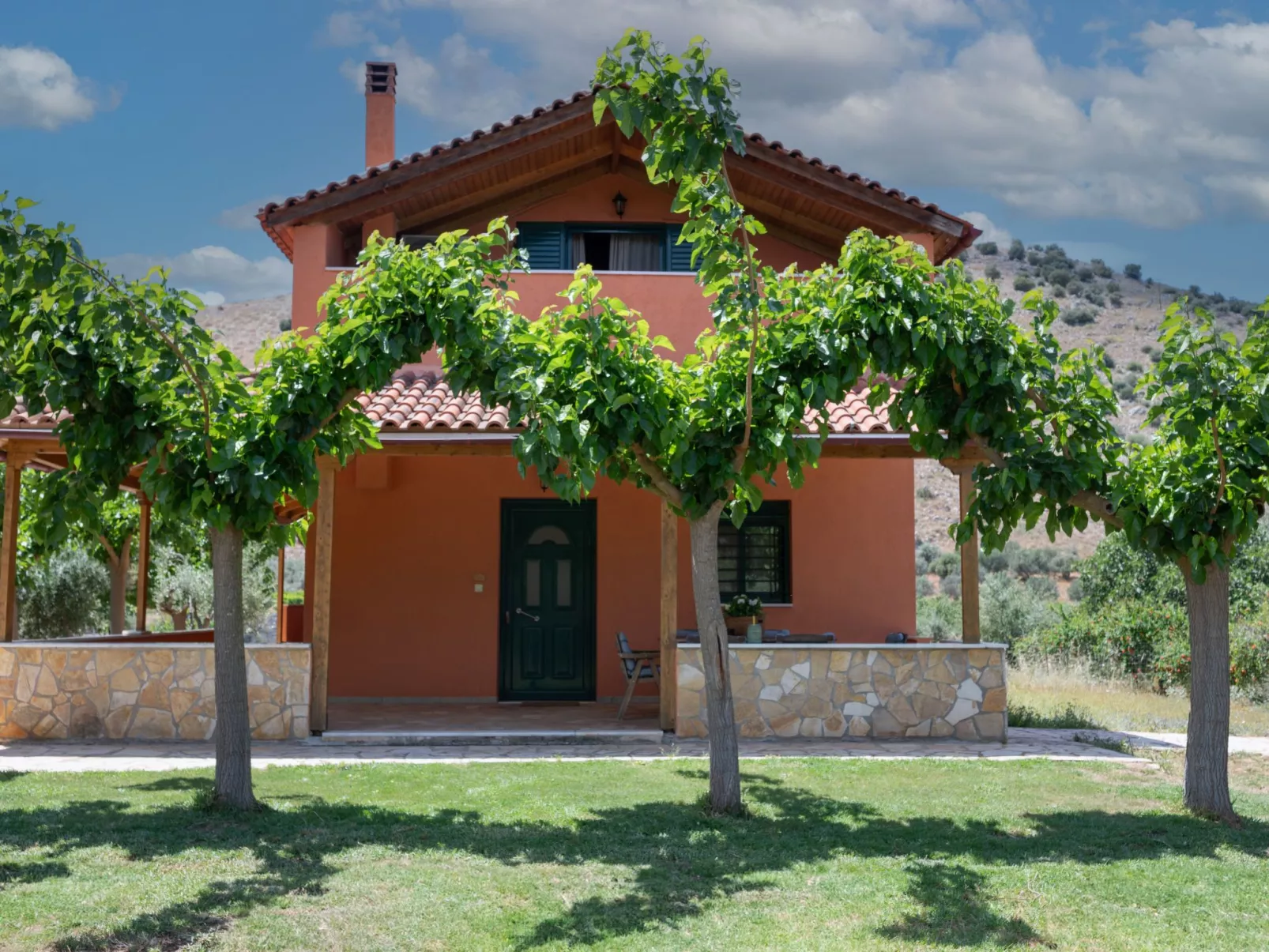 Wunderschönes Haus in Nea Tirintha mit privatem Parkplatz