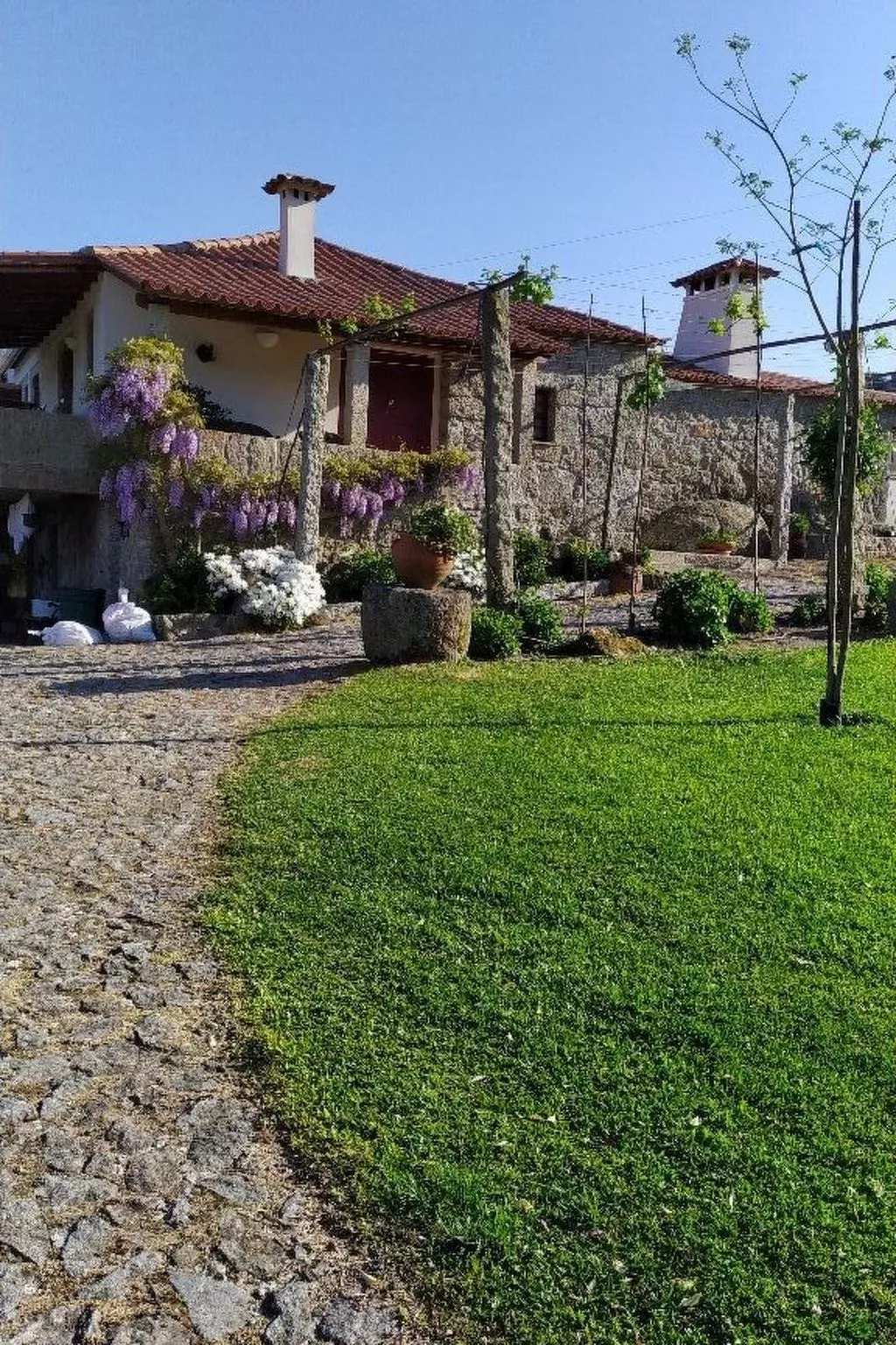 Fabelhafter Pool in einer atemberaubenden Landschaft-Buiten