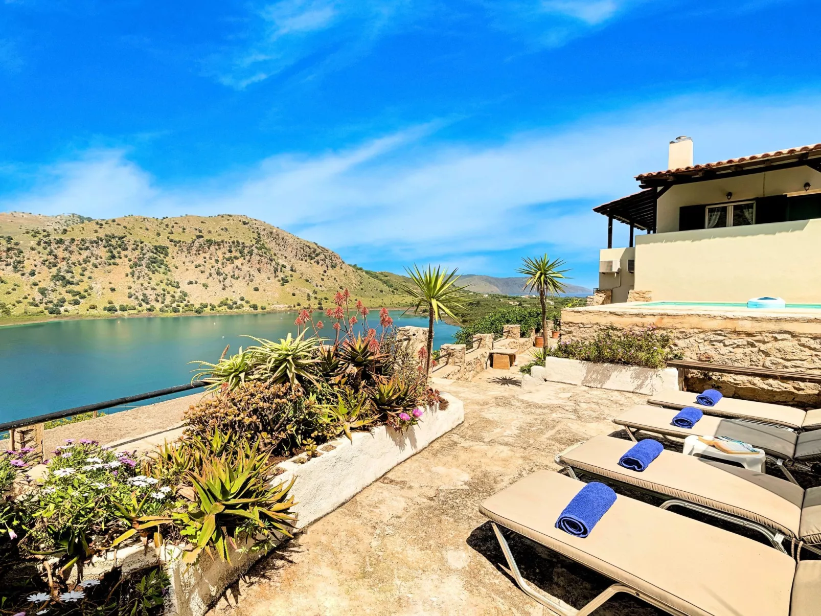 Du Lac Alpha Villa Privater Pool-Binnen