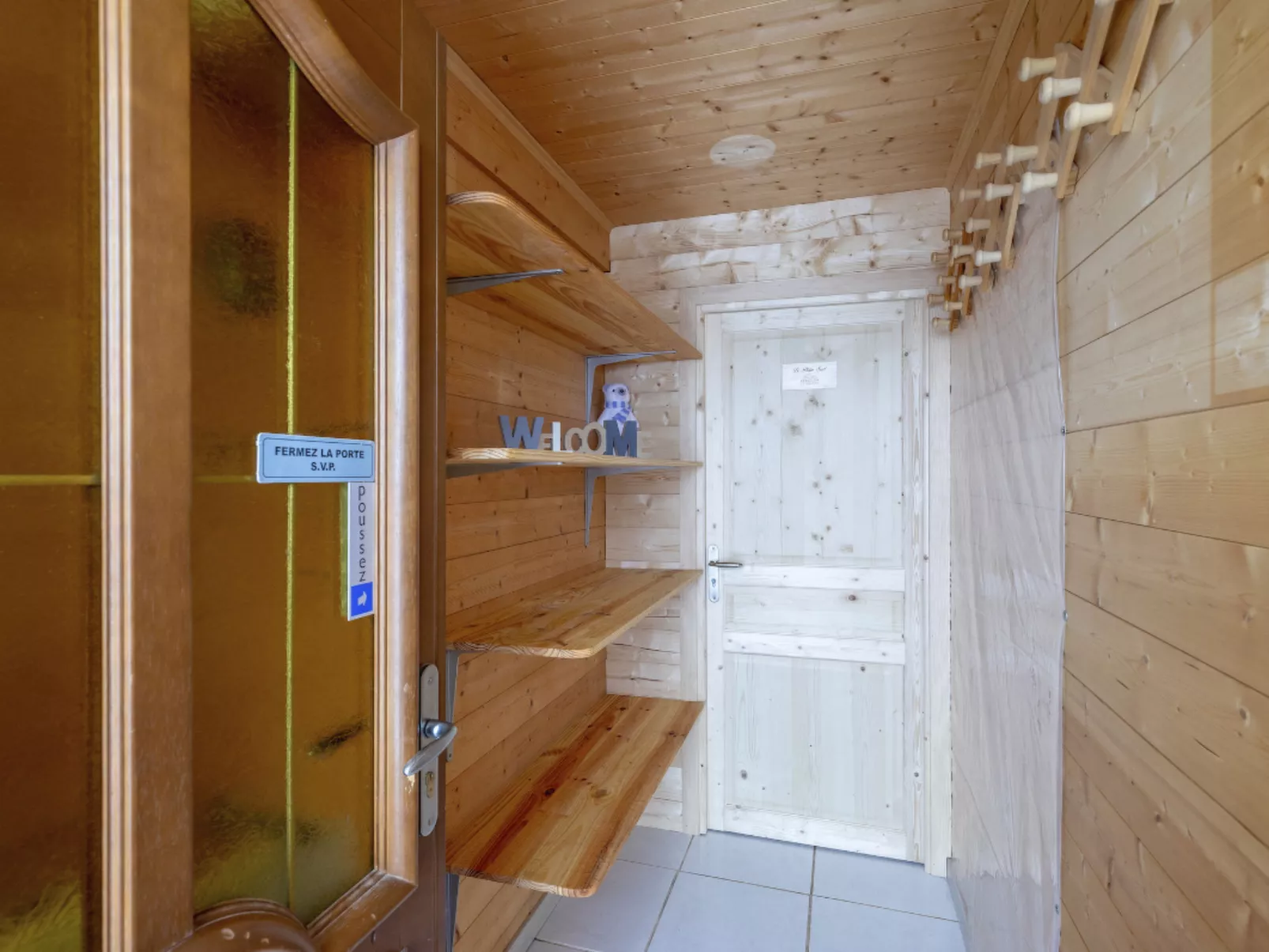 Erdgeschoss 110 m2 - 15 Personen - In der Nähe der Pisten-Binnen