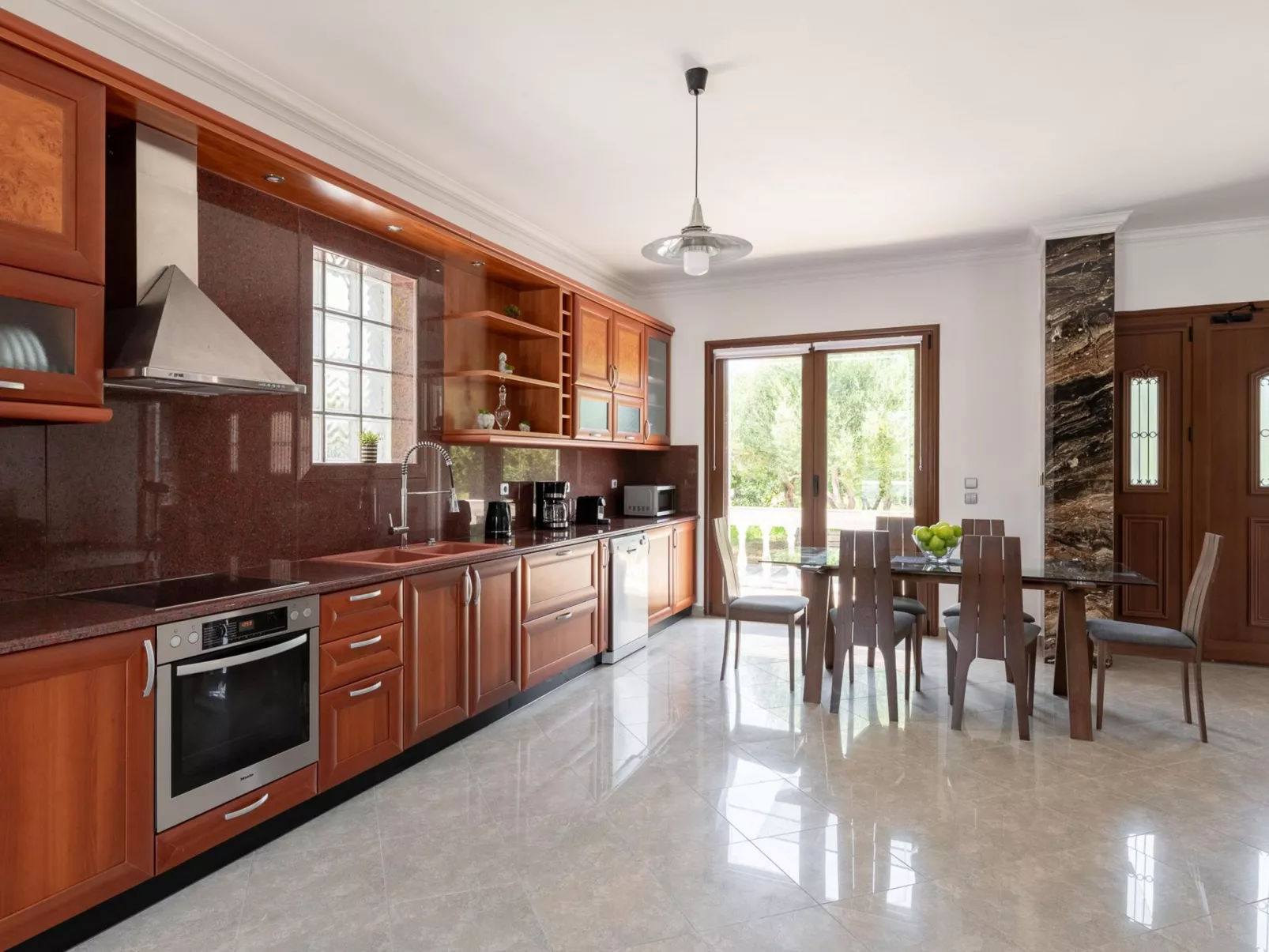 Sun Dream Villa-Image-tags.info