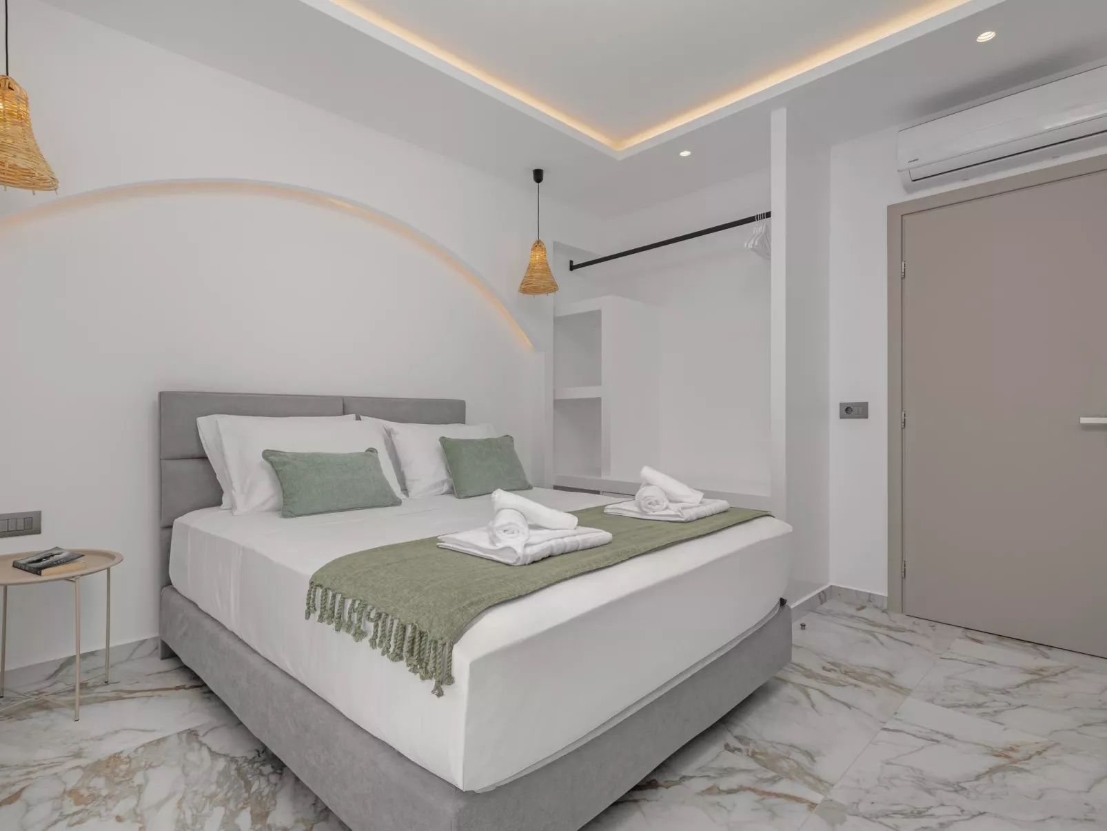 Ferienvilla "Arfna Villa B" mit privatem Pool-Binnen