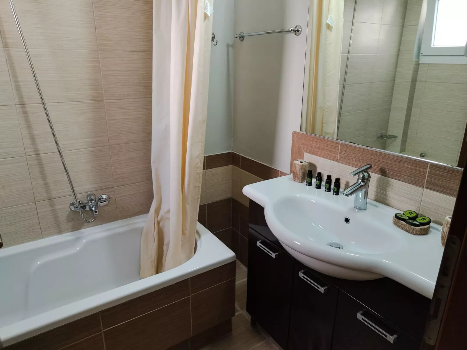 Gemütliches Olympia Apartment mit Pool-Binnen