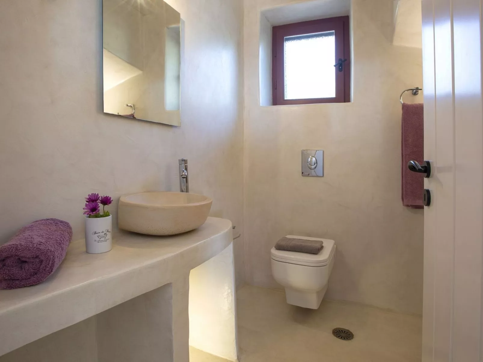 "Agapi" mit Infinity-Pool-Binnen