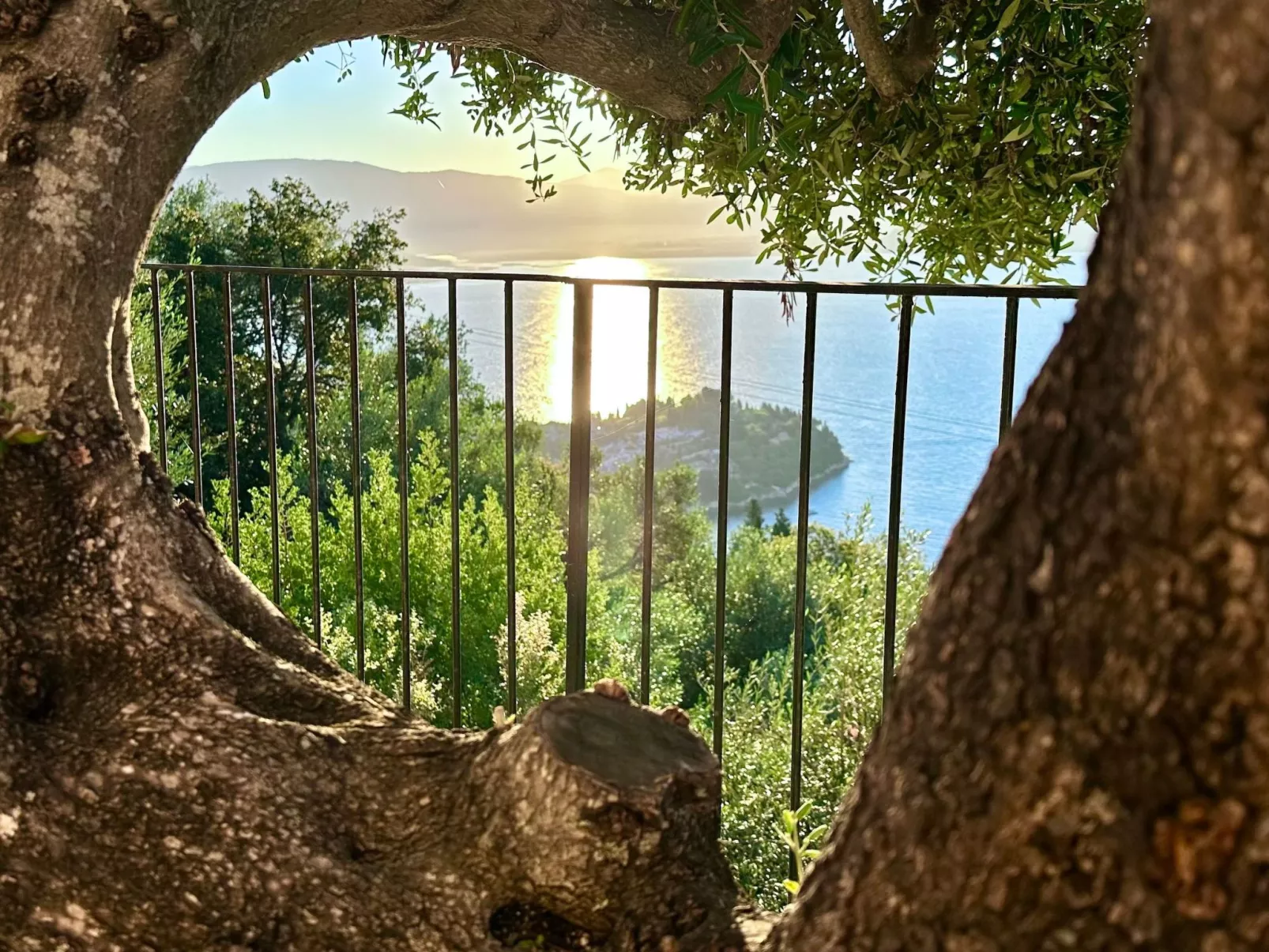 Prächtige Villa in spektakulärer Lage-Buiten