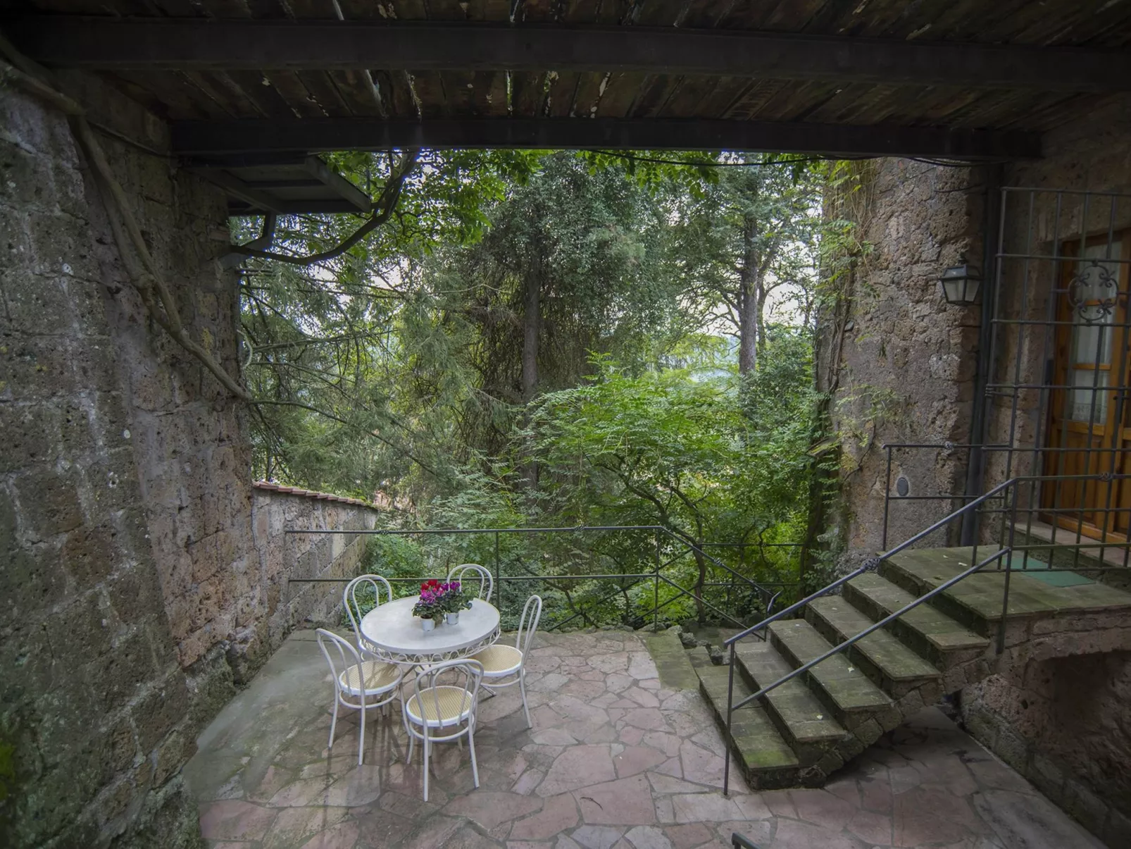 Charmante Schlossunterkunft mit Schwimmbad-Image-tags.info