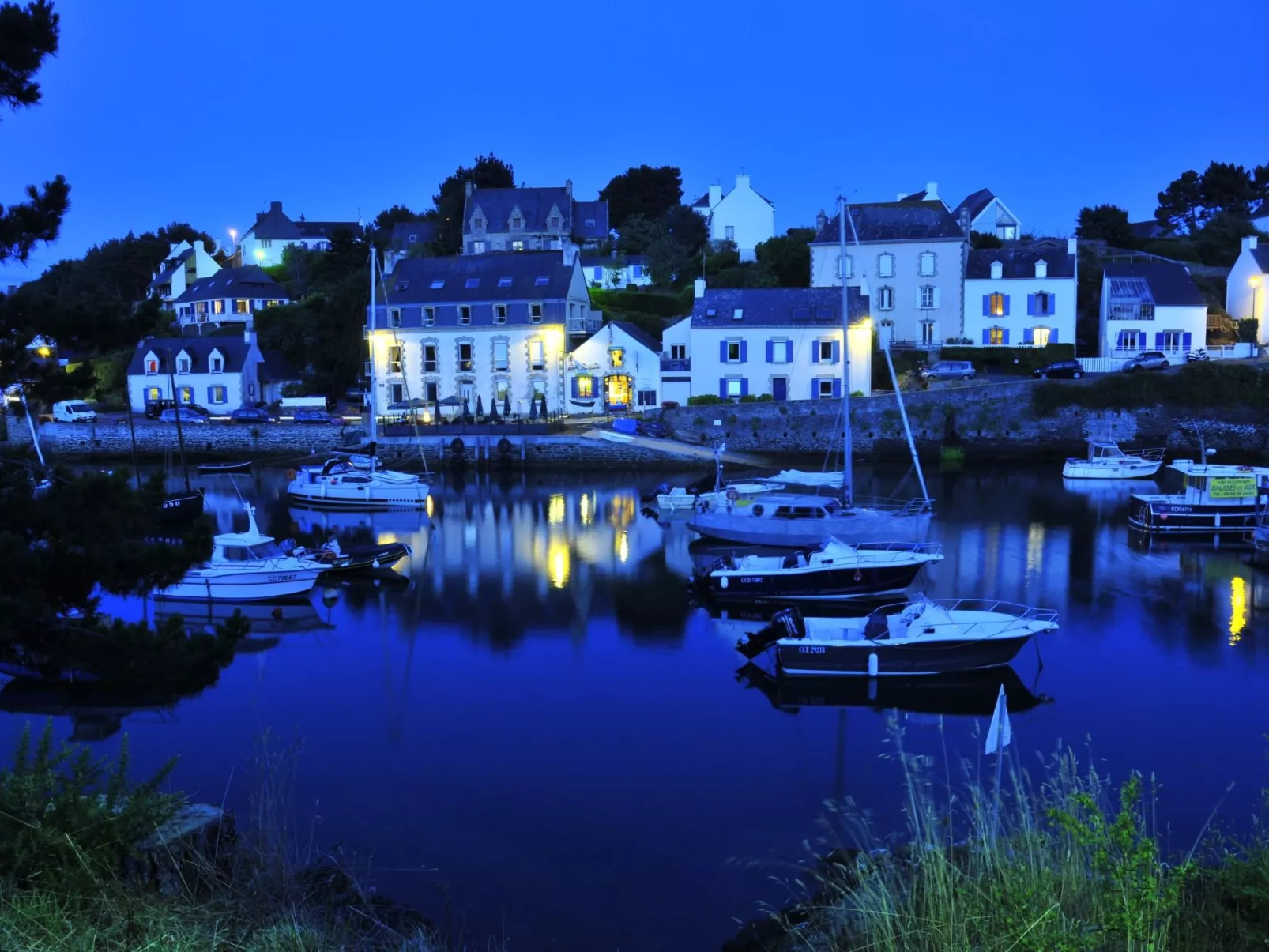 Domäne mit eigenem Garten und Grill-Buiten