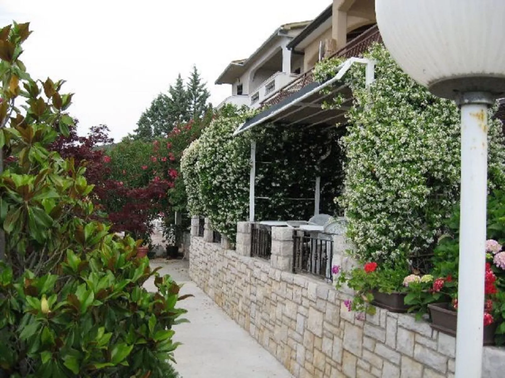 Mimosa,Wohnblock 1-Buiten