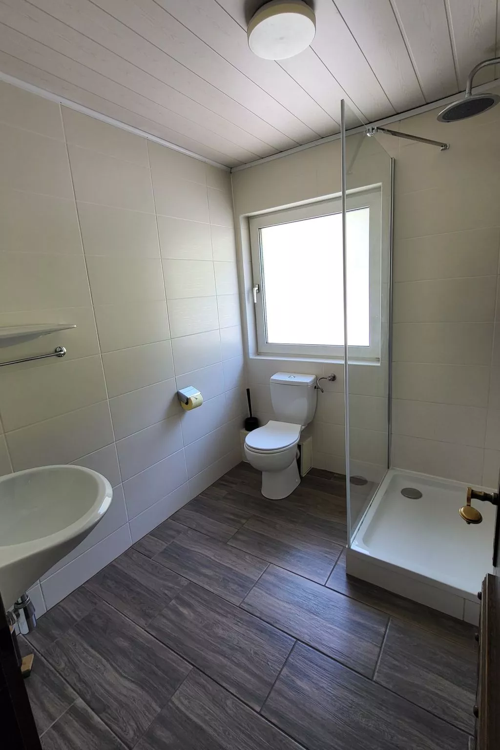 Geräumige Wohnung mit zwei Schlafzimmern und Balkon