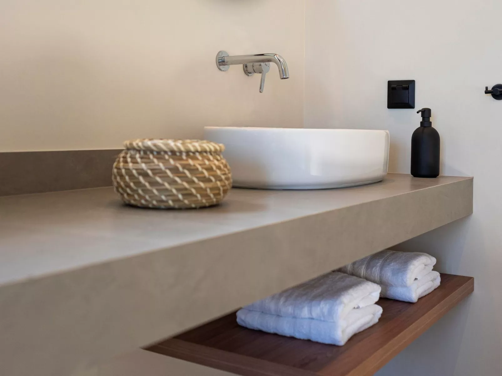 Massari-Hügel - Violetta-Binnen