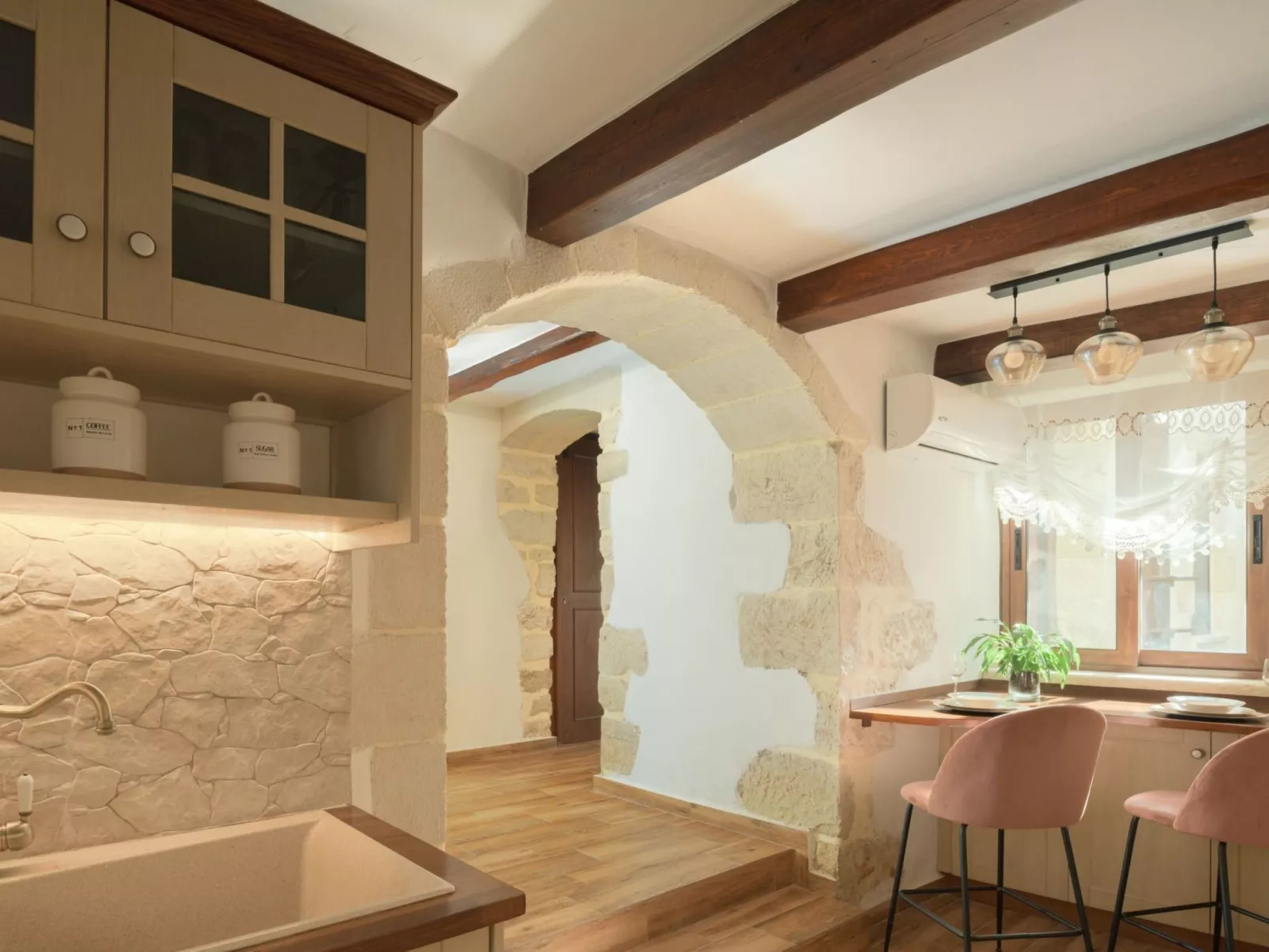 Nicole Villa - "Kostenloser" beheizter Pool, Village Escape-Binnen