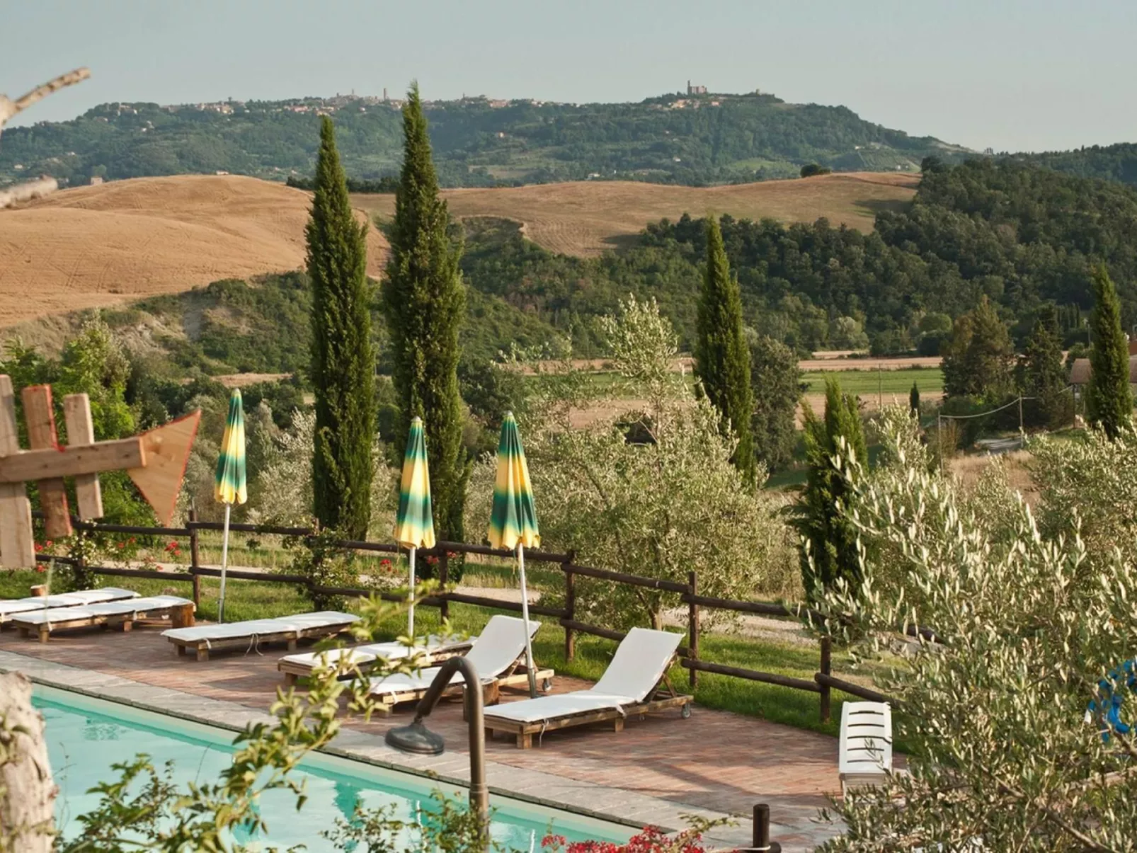 Narciso' Wohnung mit Gemeinschaftspool-Binnen