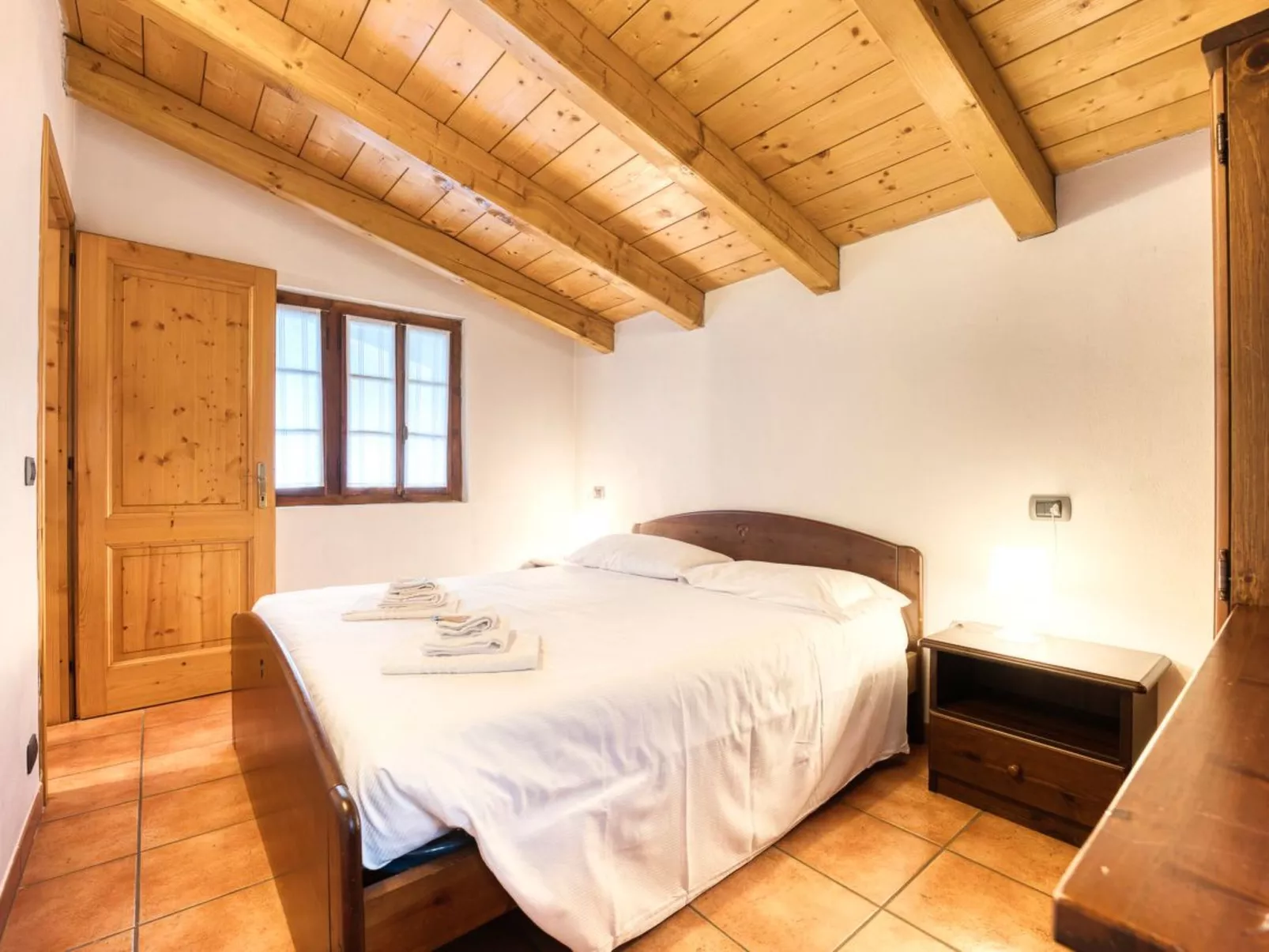 Wohnung im Dorfzentrum Ronco 1-Binnen