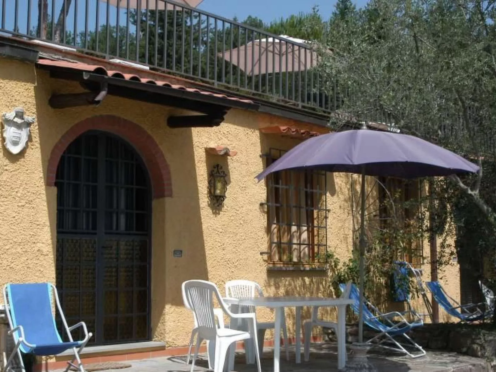 Rosa Wohnung mit Panoramablick-Buiten