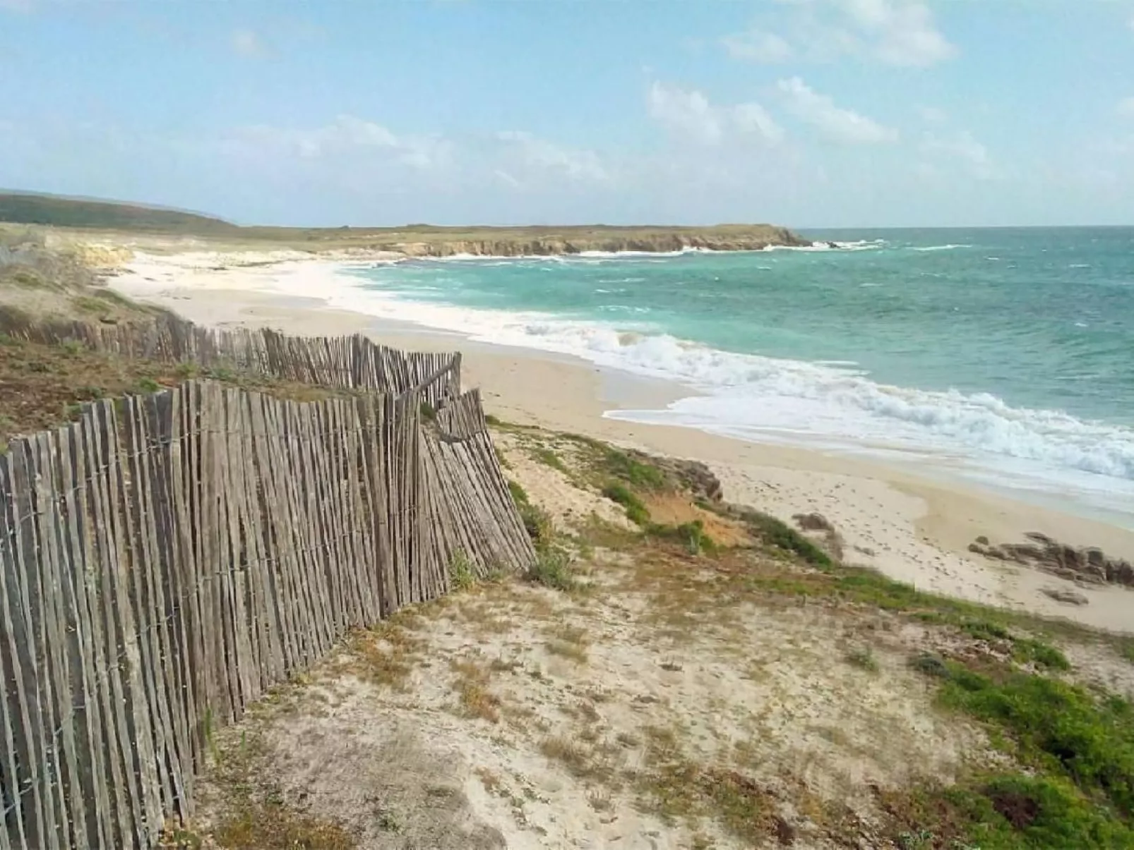 Tolles Ferienhaus in Esquibien mit Großem Garten