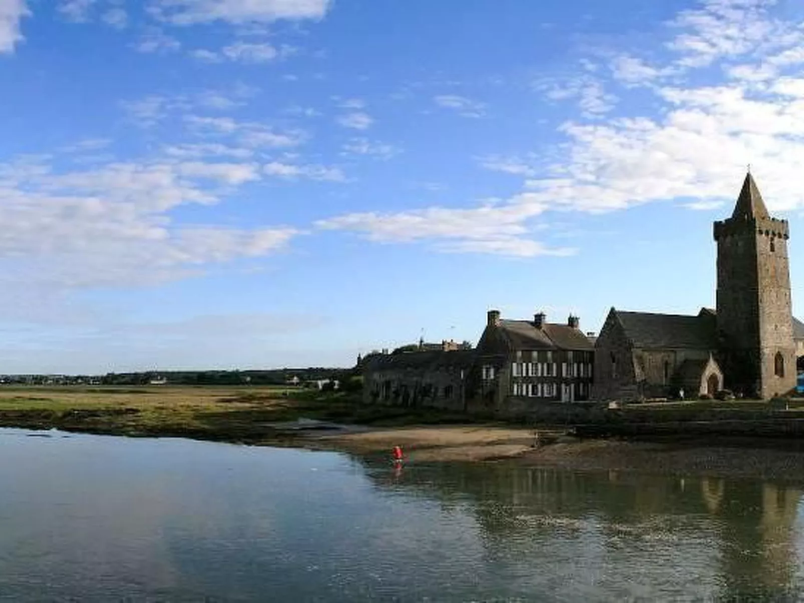 Haus im Erdgeschoss in Strandnähe-Image-tags.info