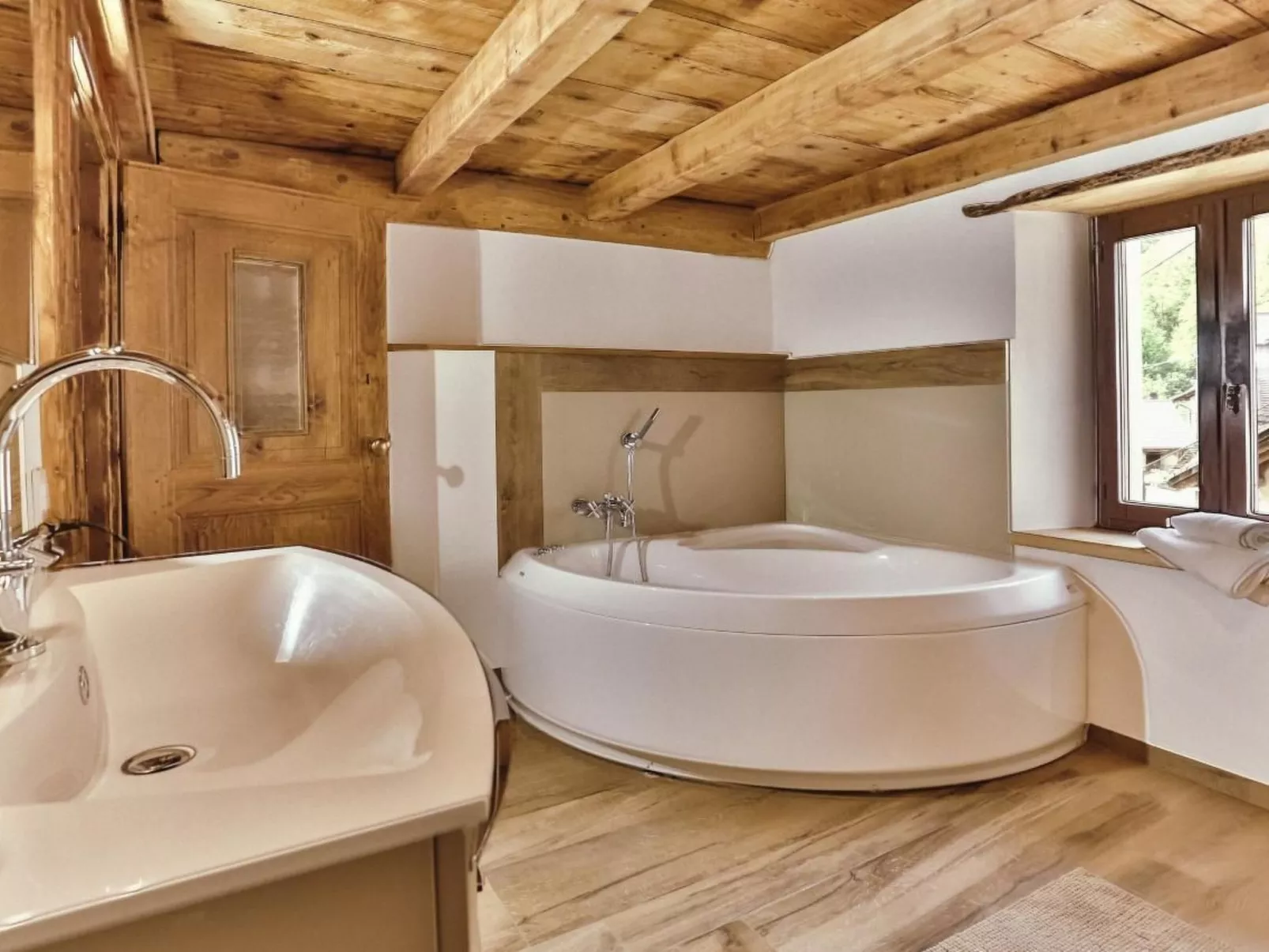 Genießen Sie das 'Attico Adula' in Cà Nizza-Binnen