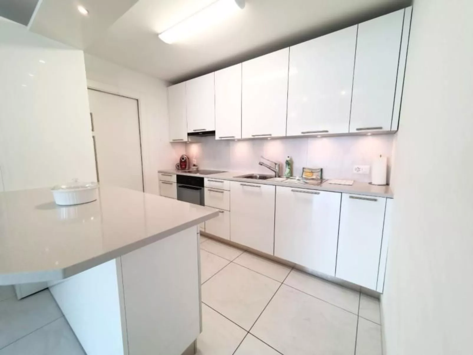 Vivian Residenz Apt 505-Image-tags.info