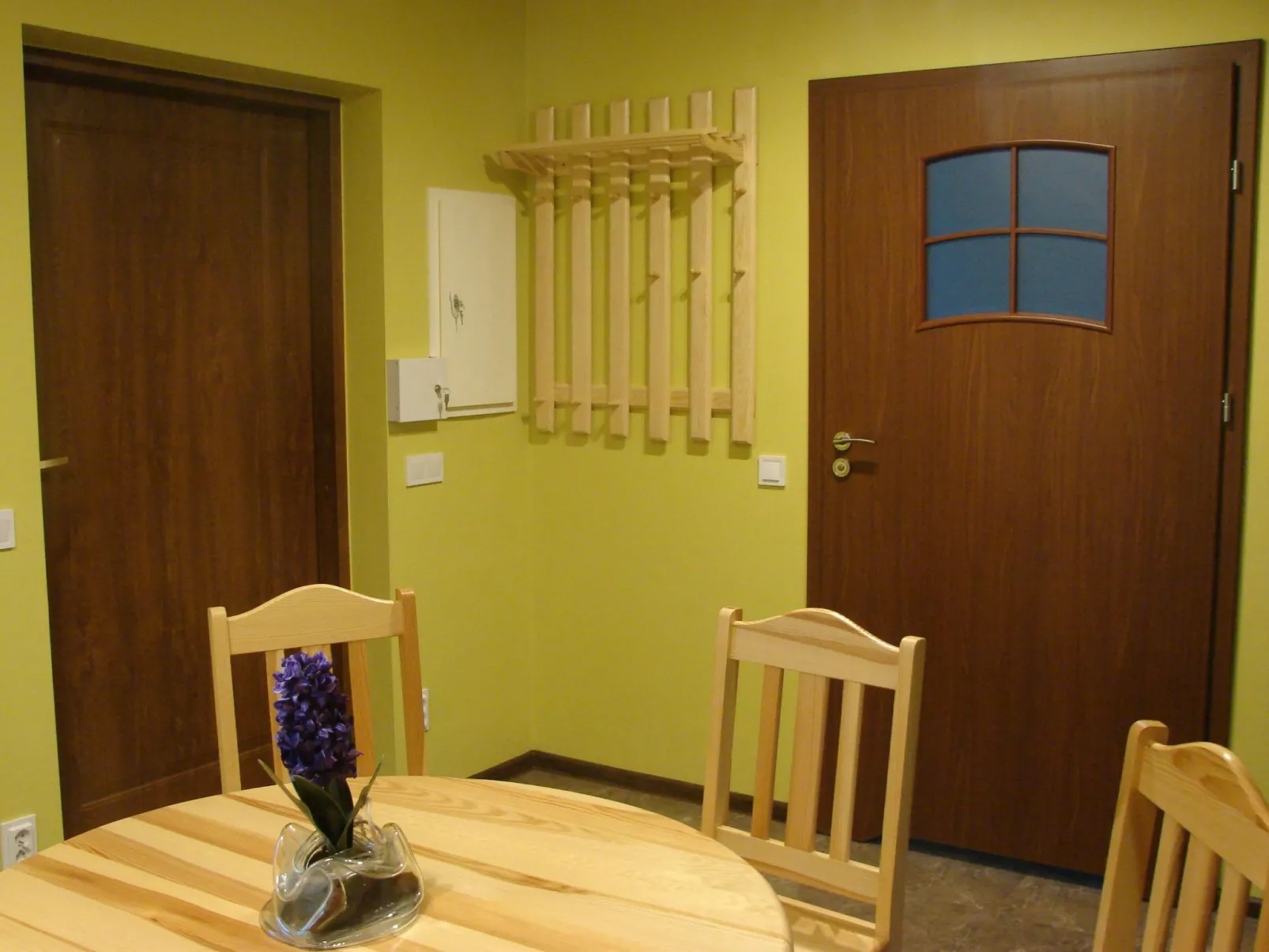 Green Corner Cottage 1-Binnen