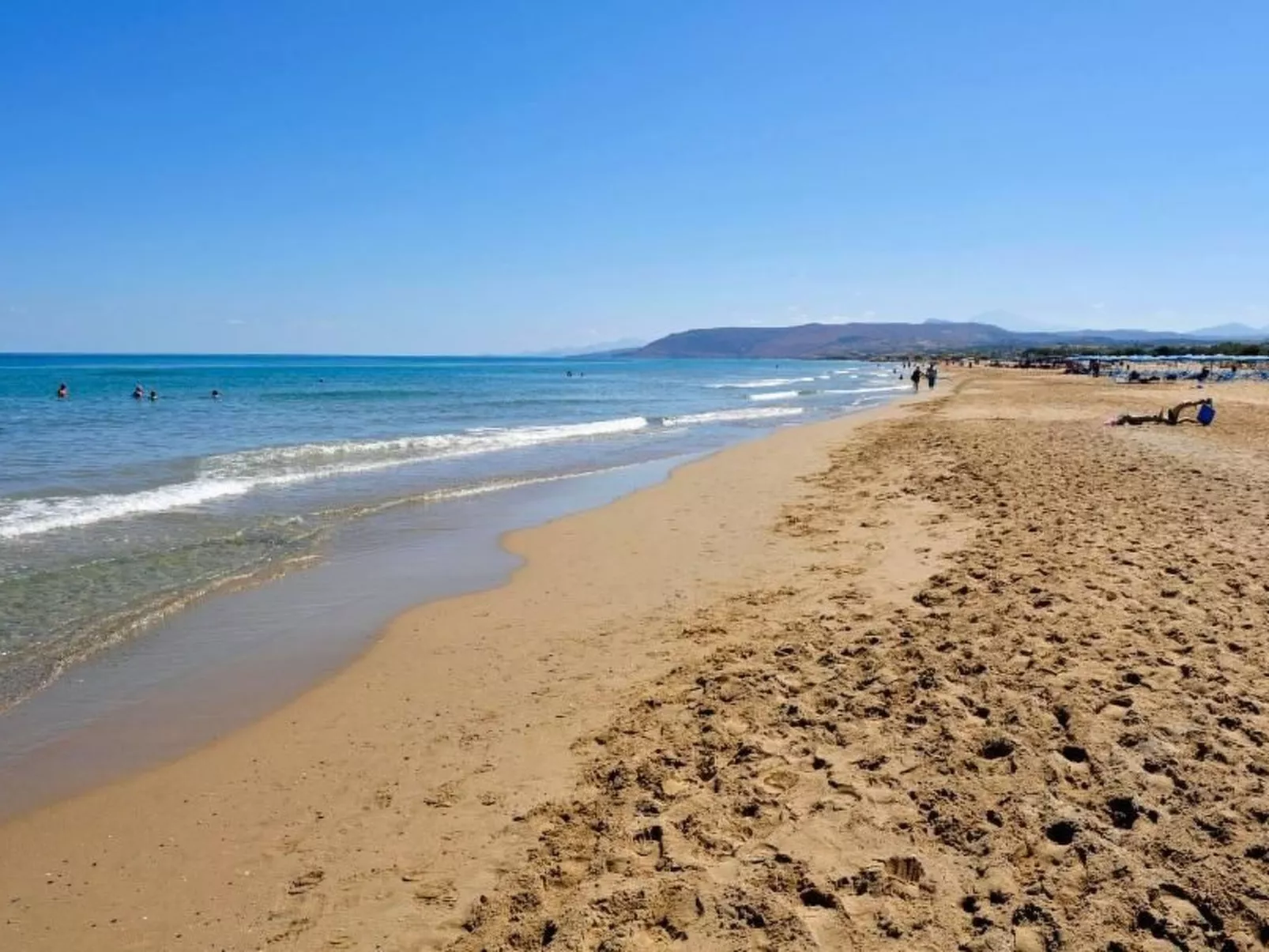 Villa mit Seeblick und Pool in der Nähe von Restaurants-Image-tags.info