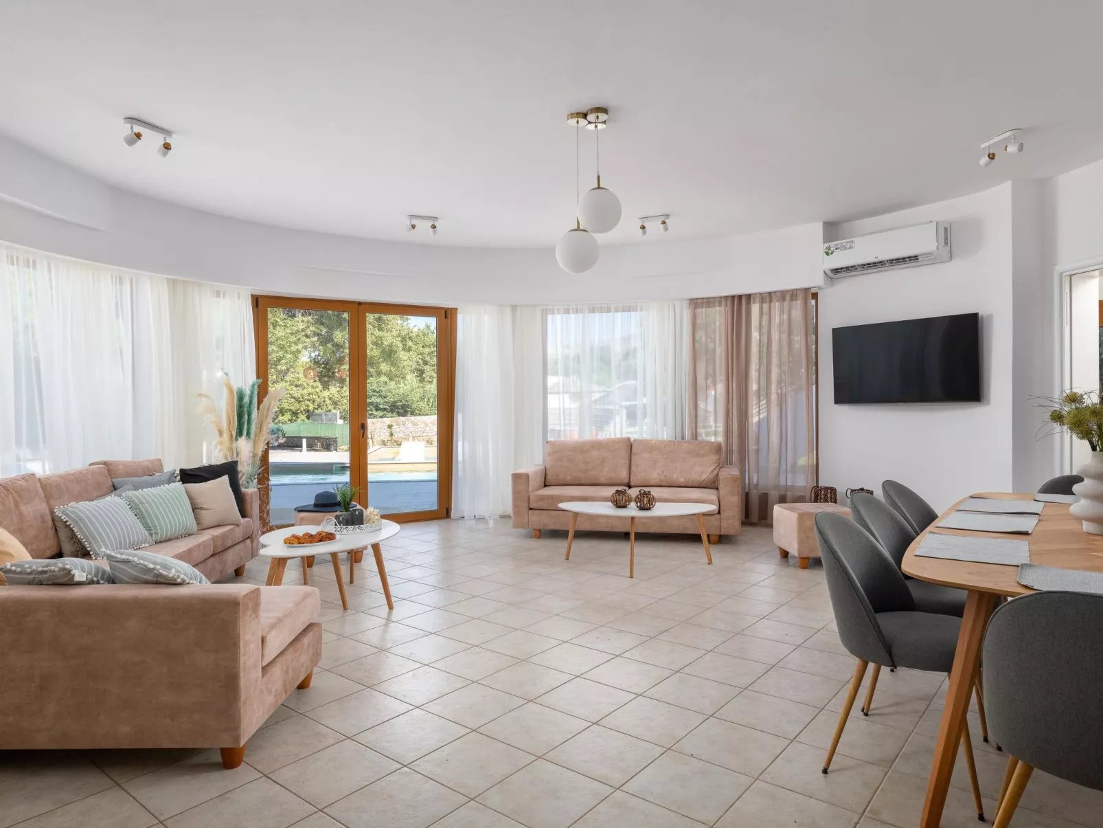 Villa Hamilton für 12 Personen in Rhodos-Stadt-Image-tags.info