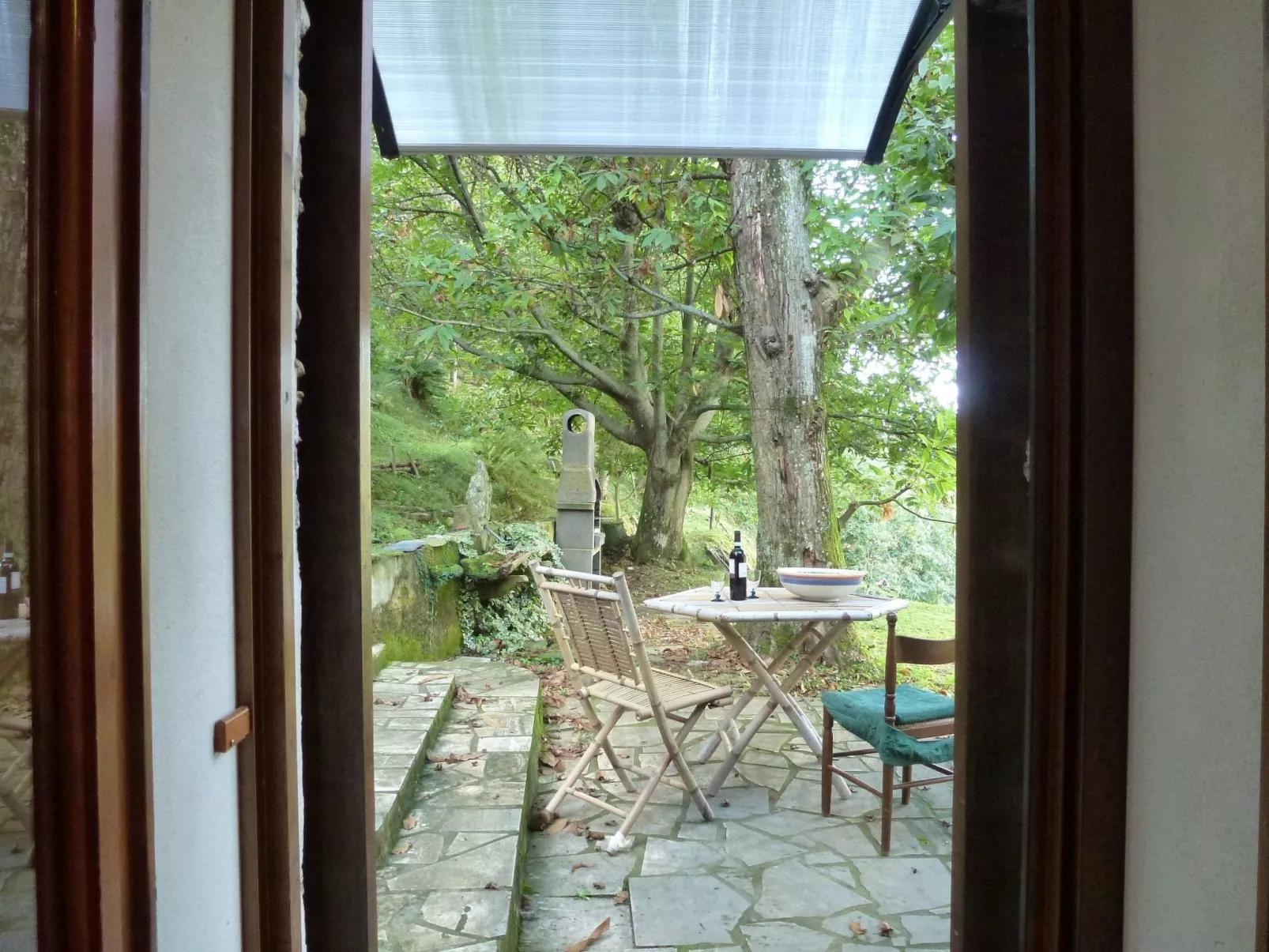 Mit Blick auf das Wasser-Buiten